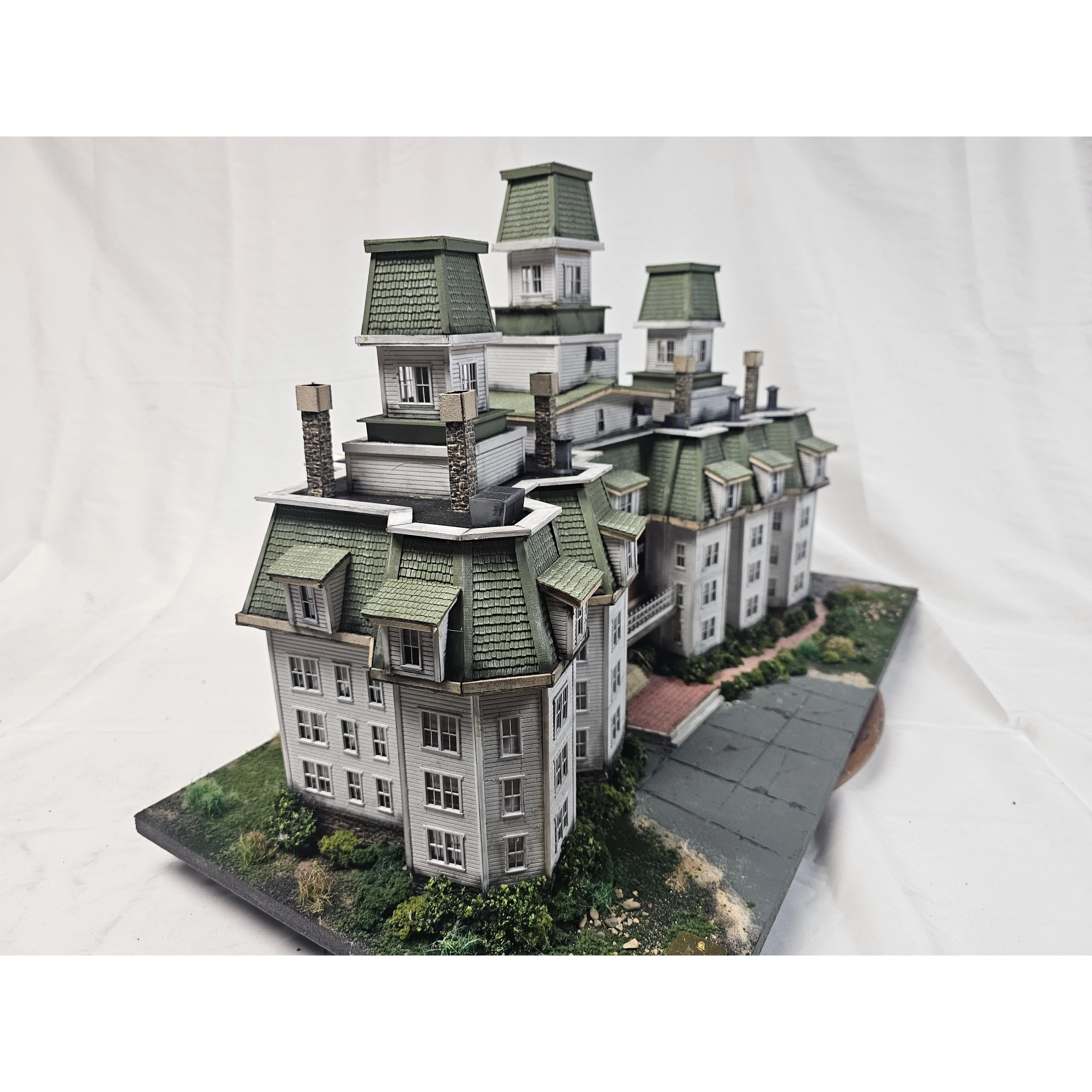 Howard Zane custom Three Point lodge — photo 4