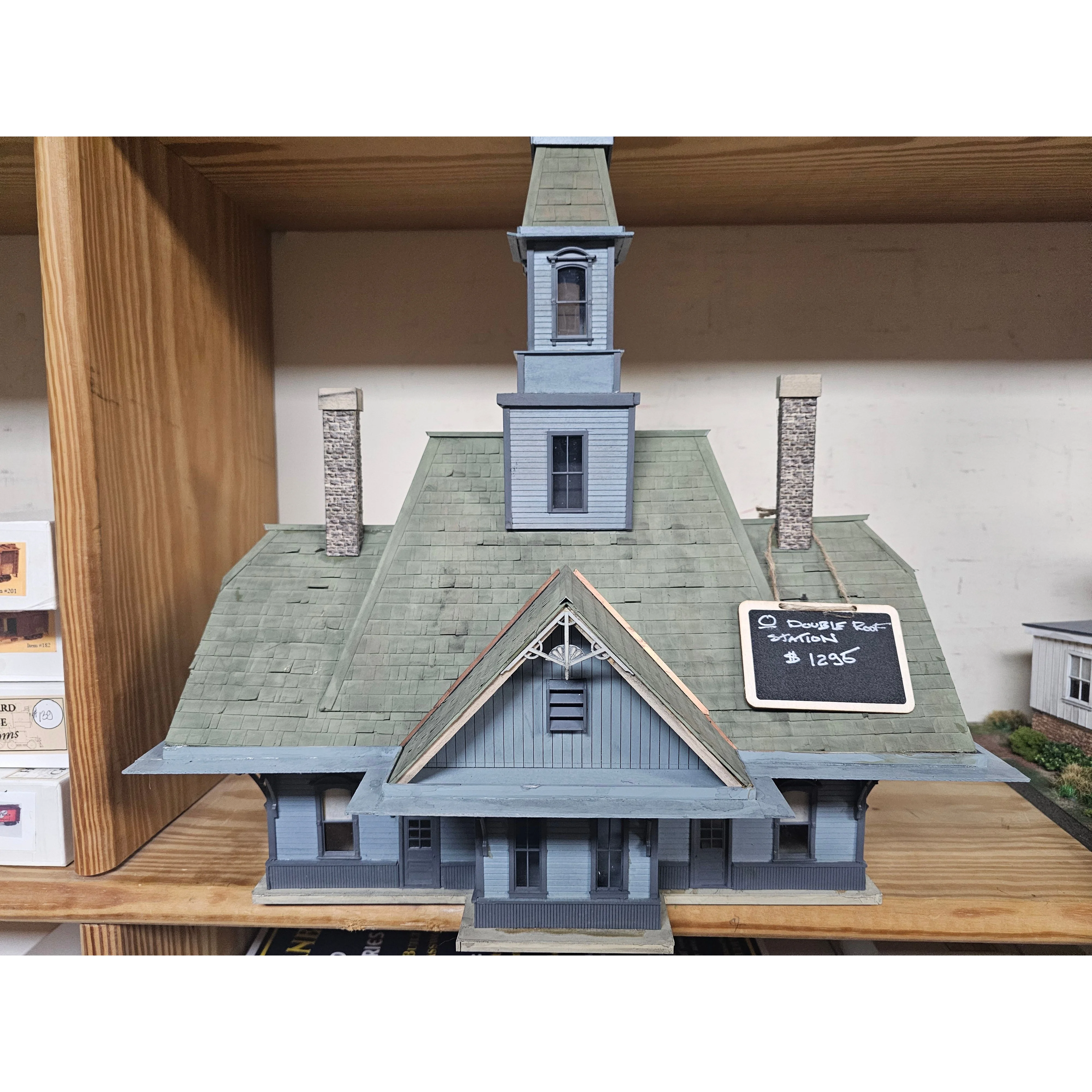 O scale Howard Zane station.