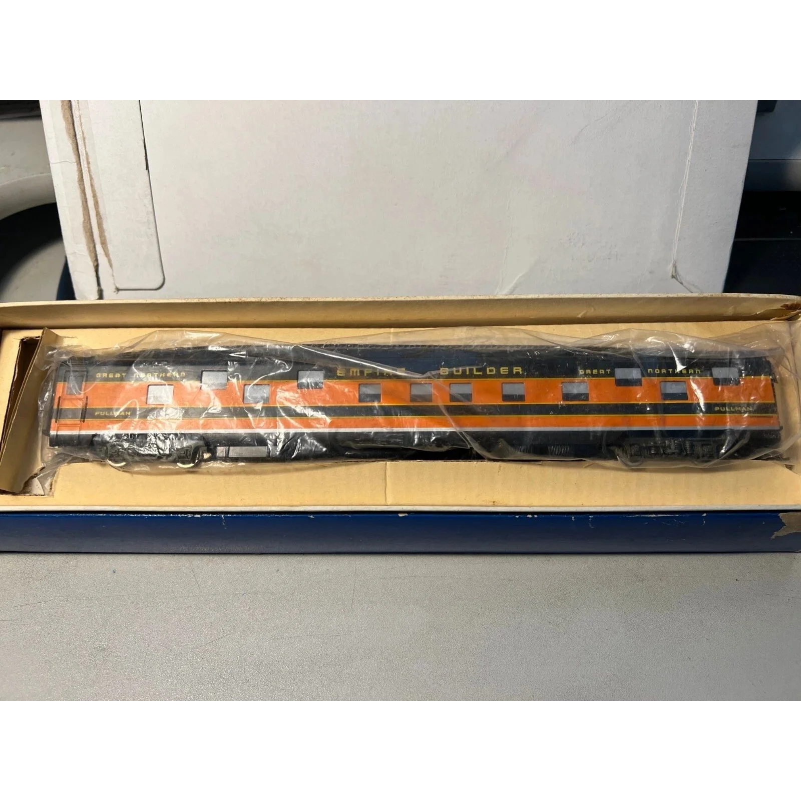 BRASS GREAT NORTHERN SLEEPING CAR by KATSUMI # 503 CUSTOM DETAILED HO SCALE — photo 10