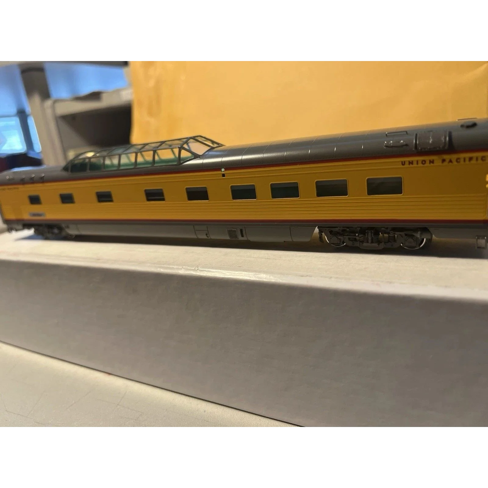 BRASS UNION PACIFIC DOME DINER "SKYVIEW" TRAIN OF TOMORROW CAR by CHALLENGER — photo 11