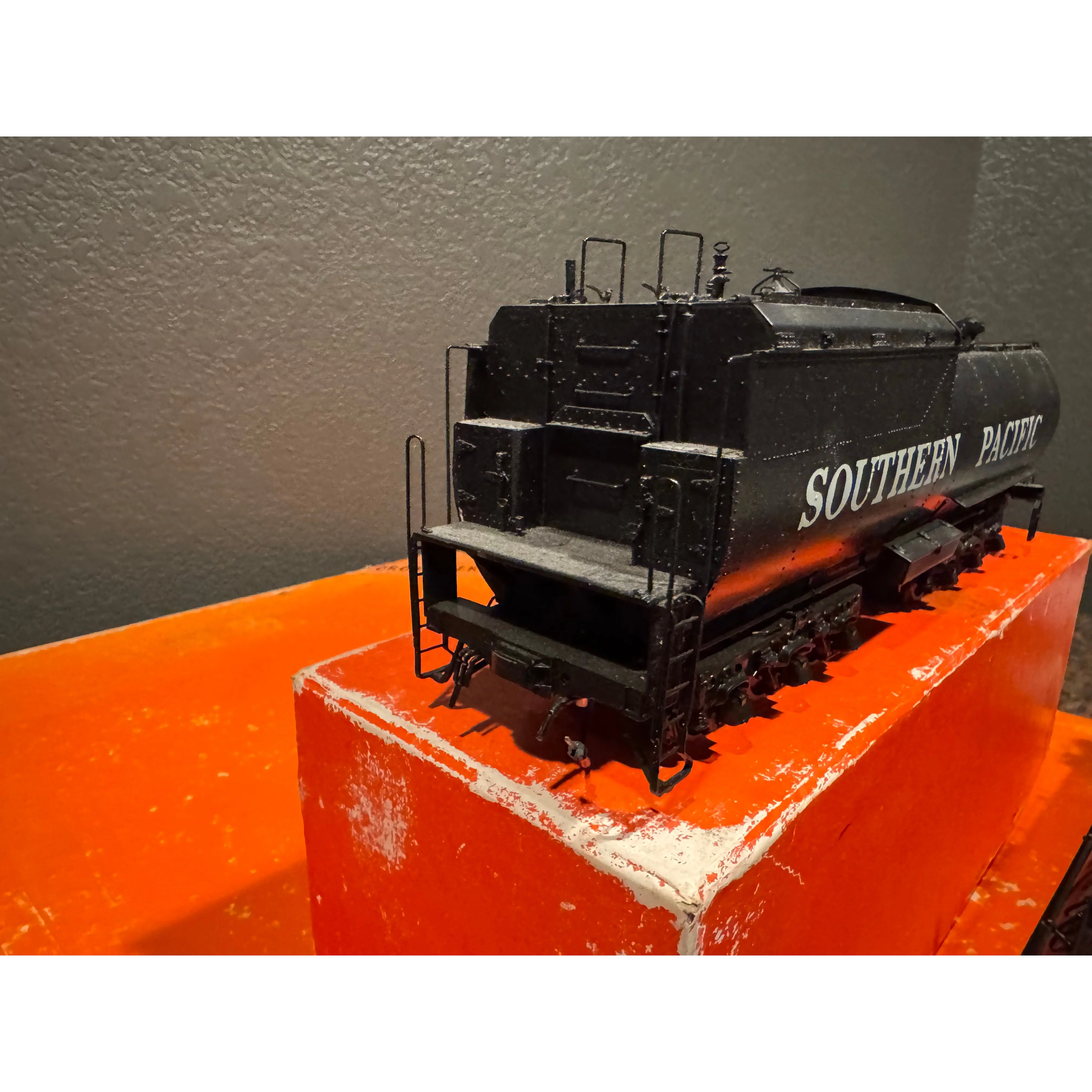 Precision Scale Crown Series Southern Pacific AC-6 Cab Forward 4-8-8-2 Pro Paint — photo 13