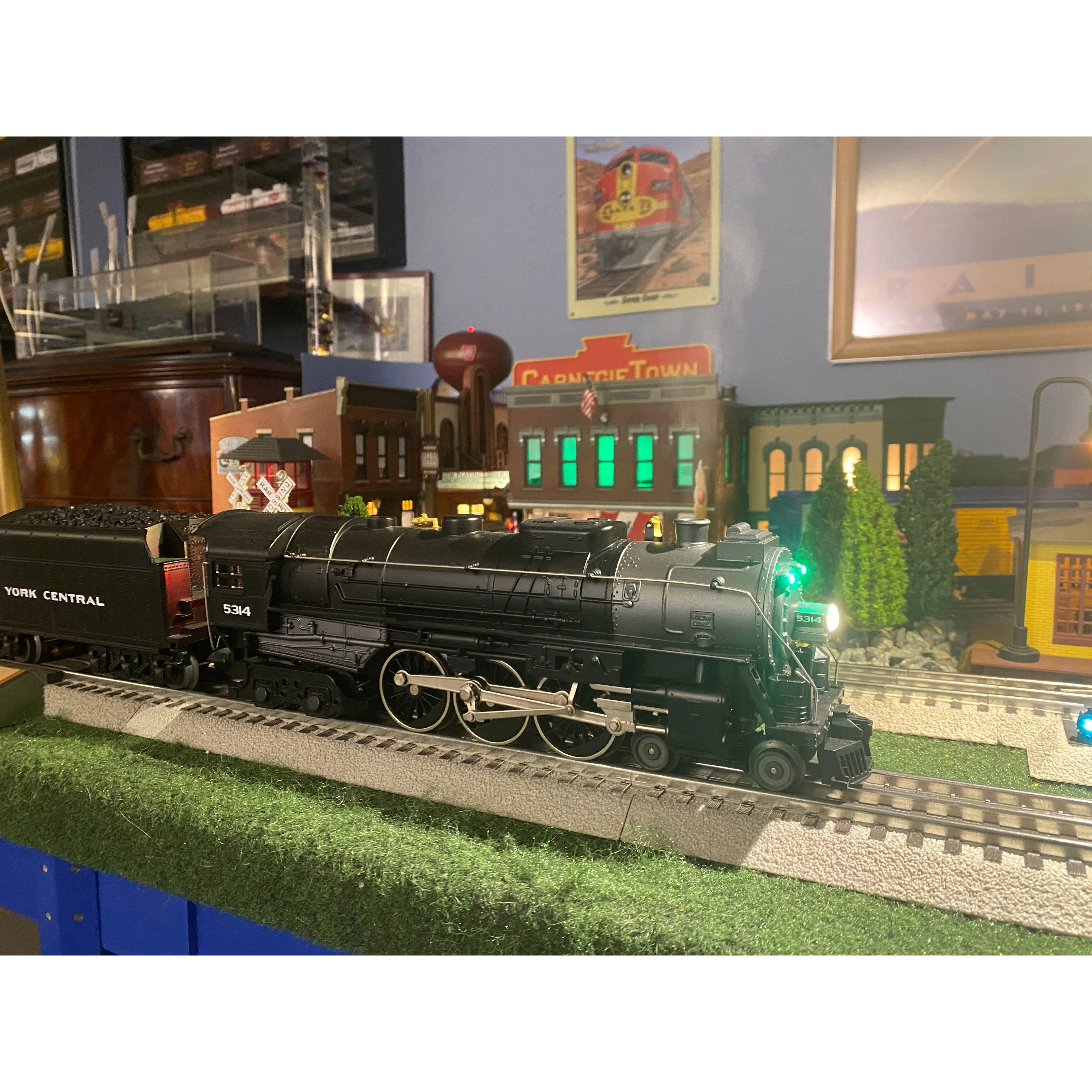 Lionel LionChief Plus 2.0 New York Central Hudson Locomotive 2232010