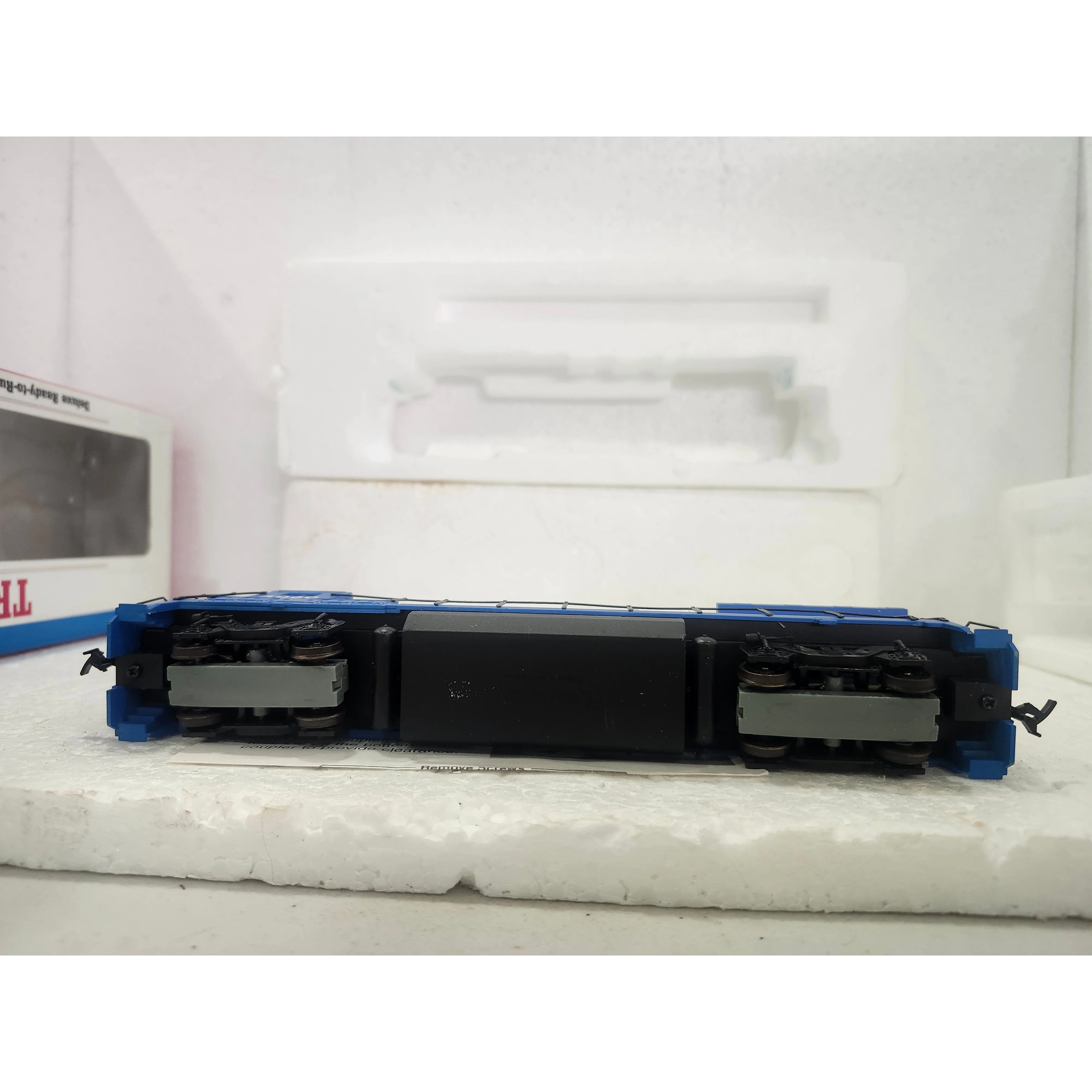 Walther's Trainline GE Dash 8 40B Conrail 5060 Snowplow included preowned — photo 9