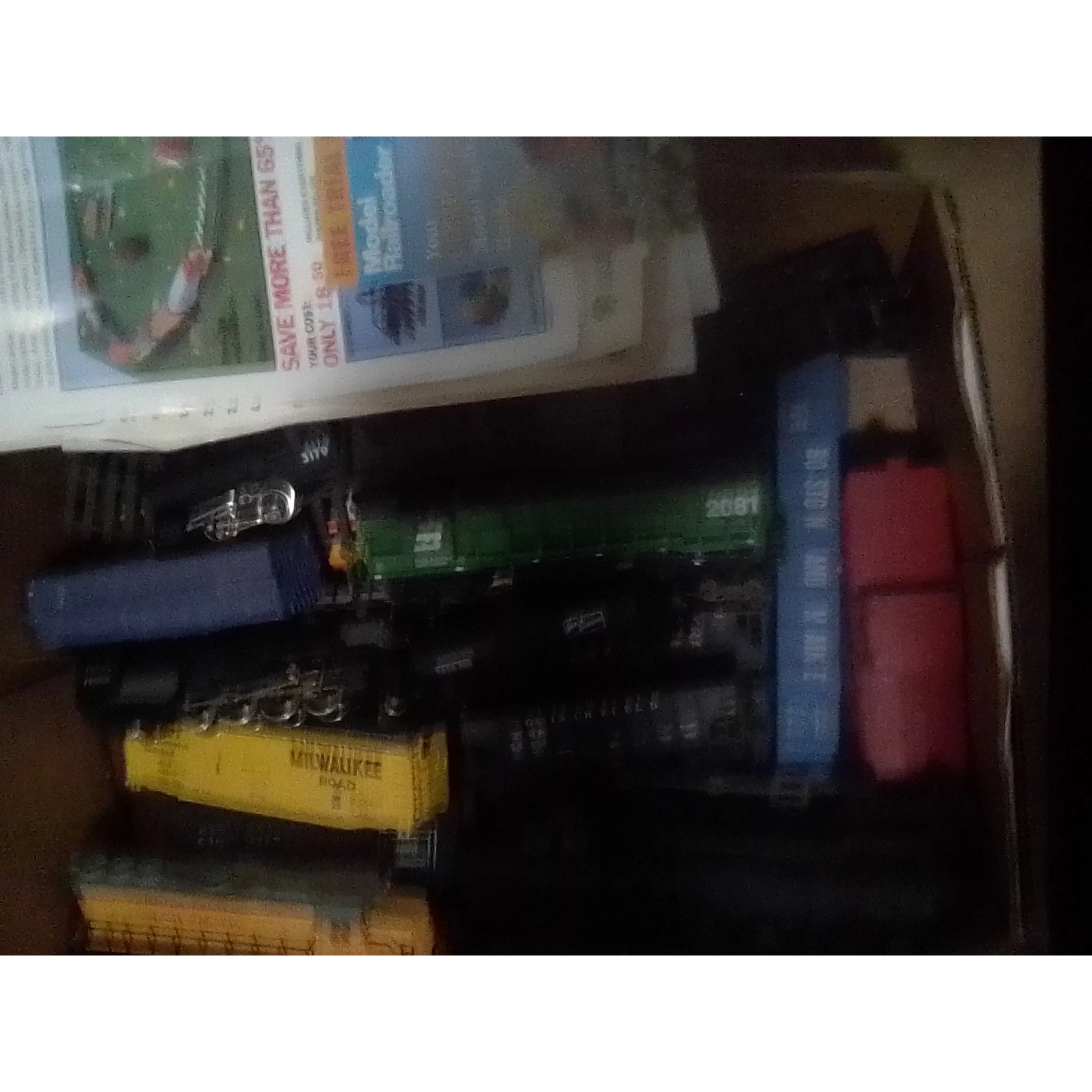 Life -Like precision engineered EMD GP40 DIESEL — photo 2