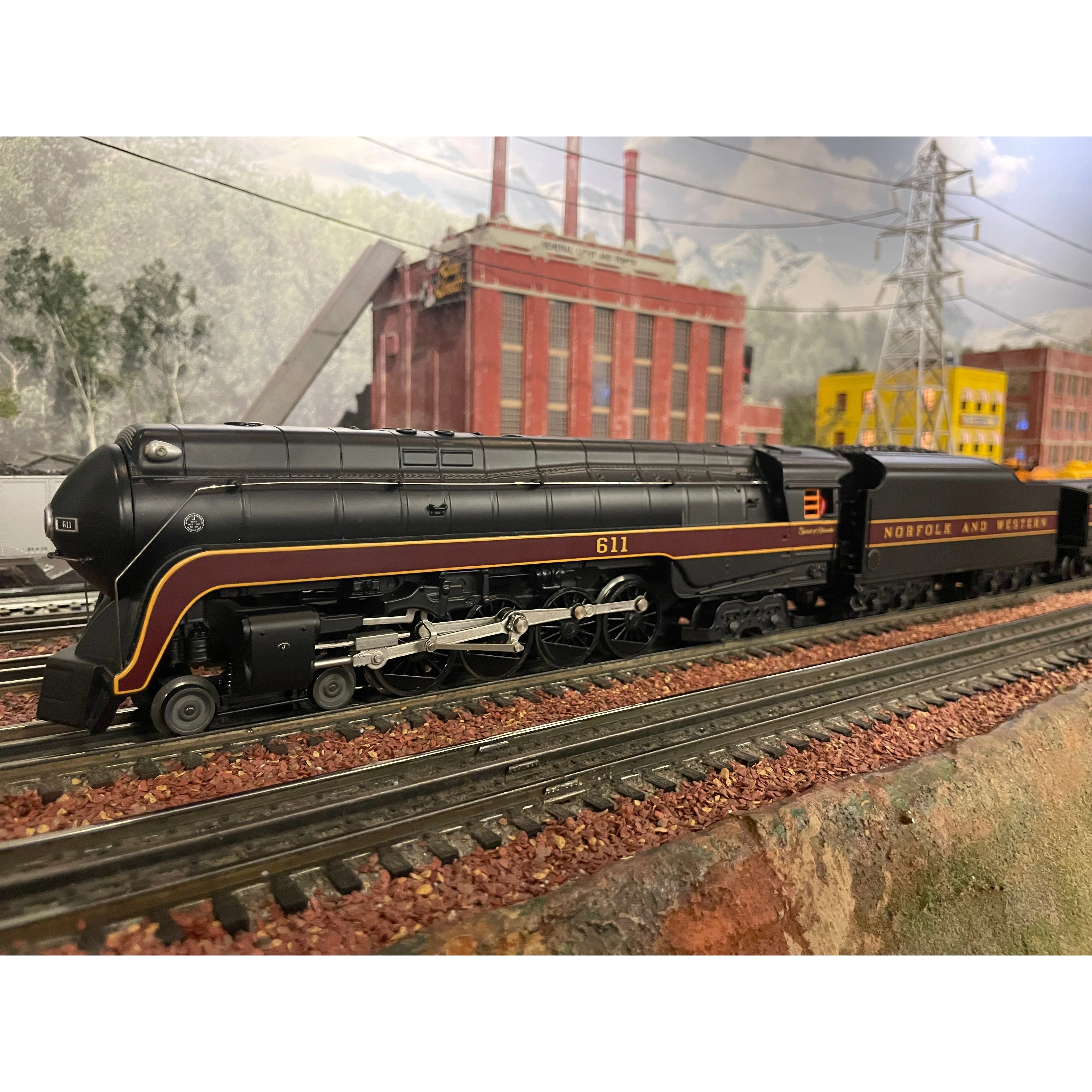 MTH Railking Imperial N&W 611 "Spirit of Roanoke" and MTH Railking Aux Tender - Image 7
