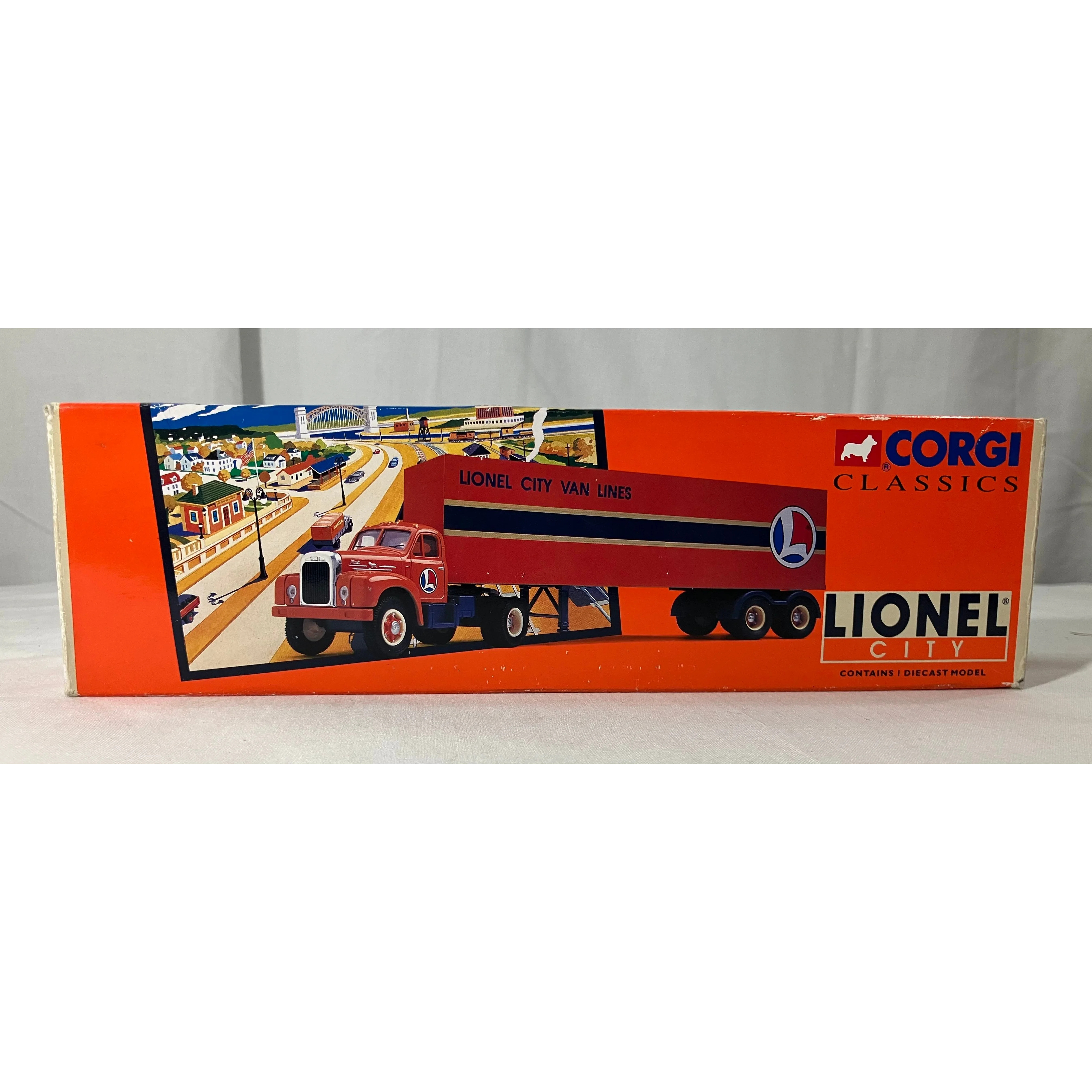 Corgi 52302 O scale Mack B Series Semi Lionel City Van Lines — photo 10