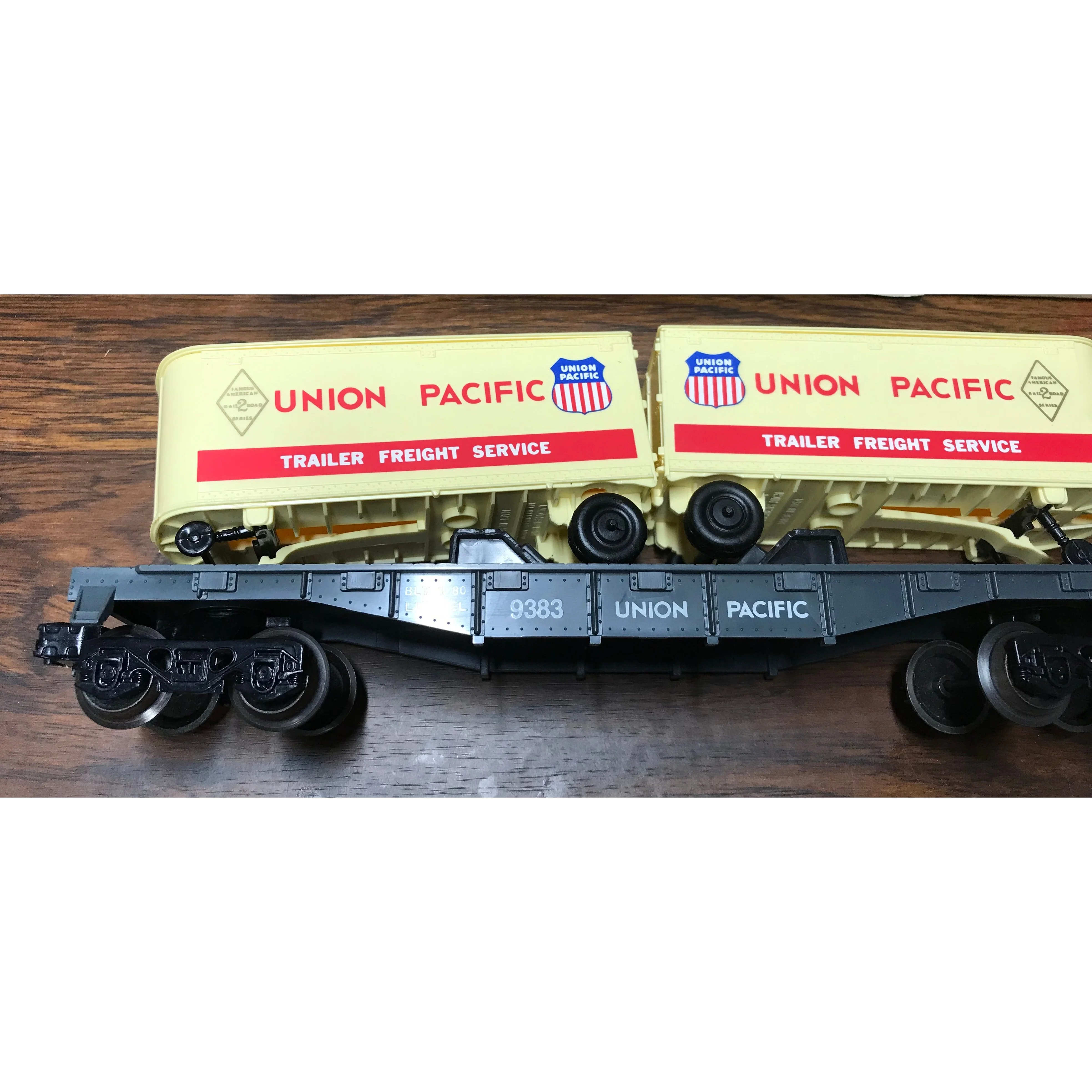 Lionel 6-9383 Union Pacific Piggyback Flat Car w Vans O Gauge NOS Boxed 1:48 - Image 5