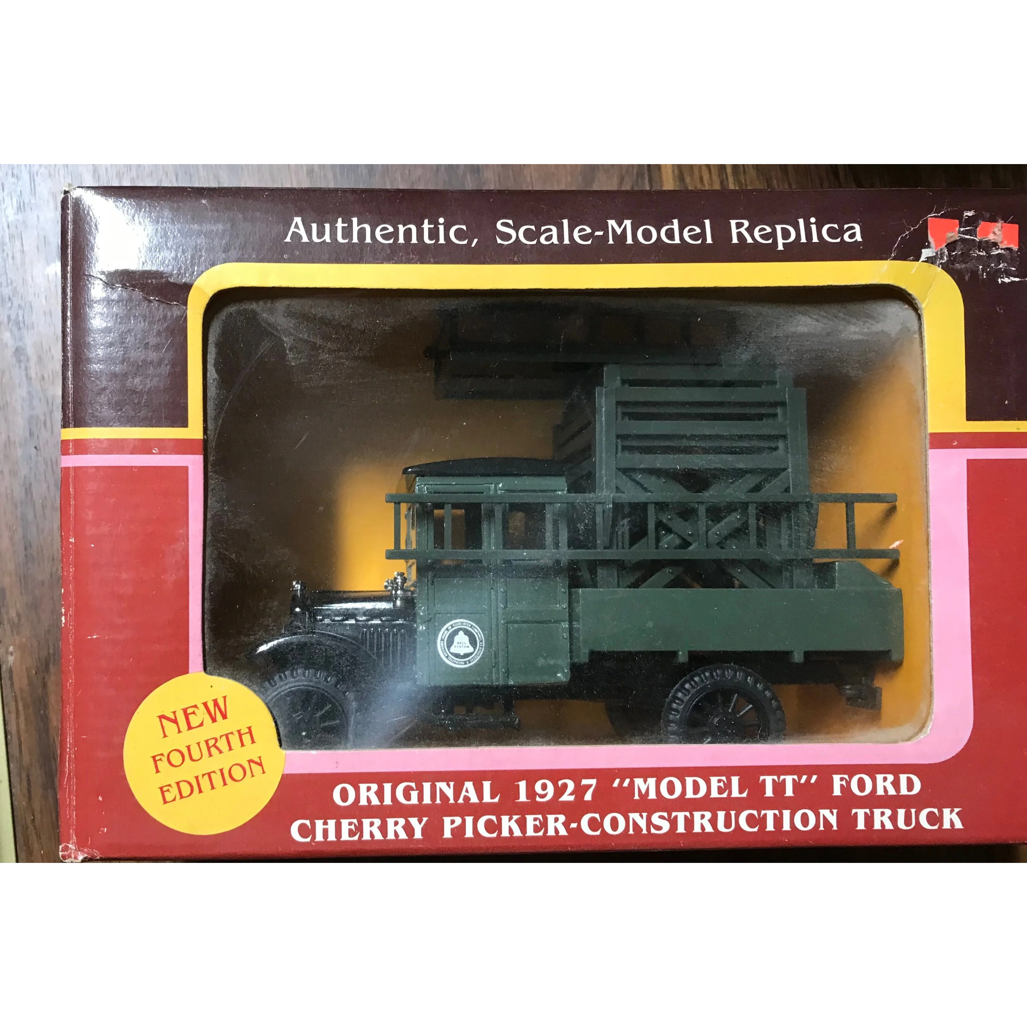 NEW Yorkshire Co. 1927 Ford Model TT 1:25 Bell System Cherry Picker Const. Truck — photo 2