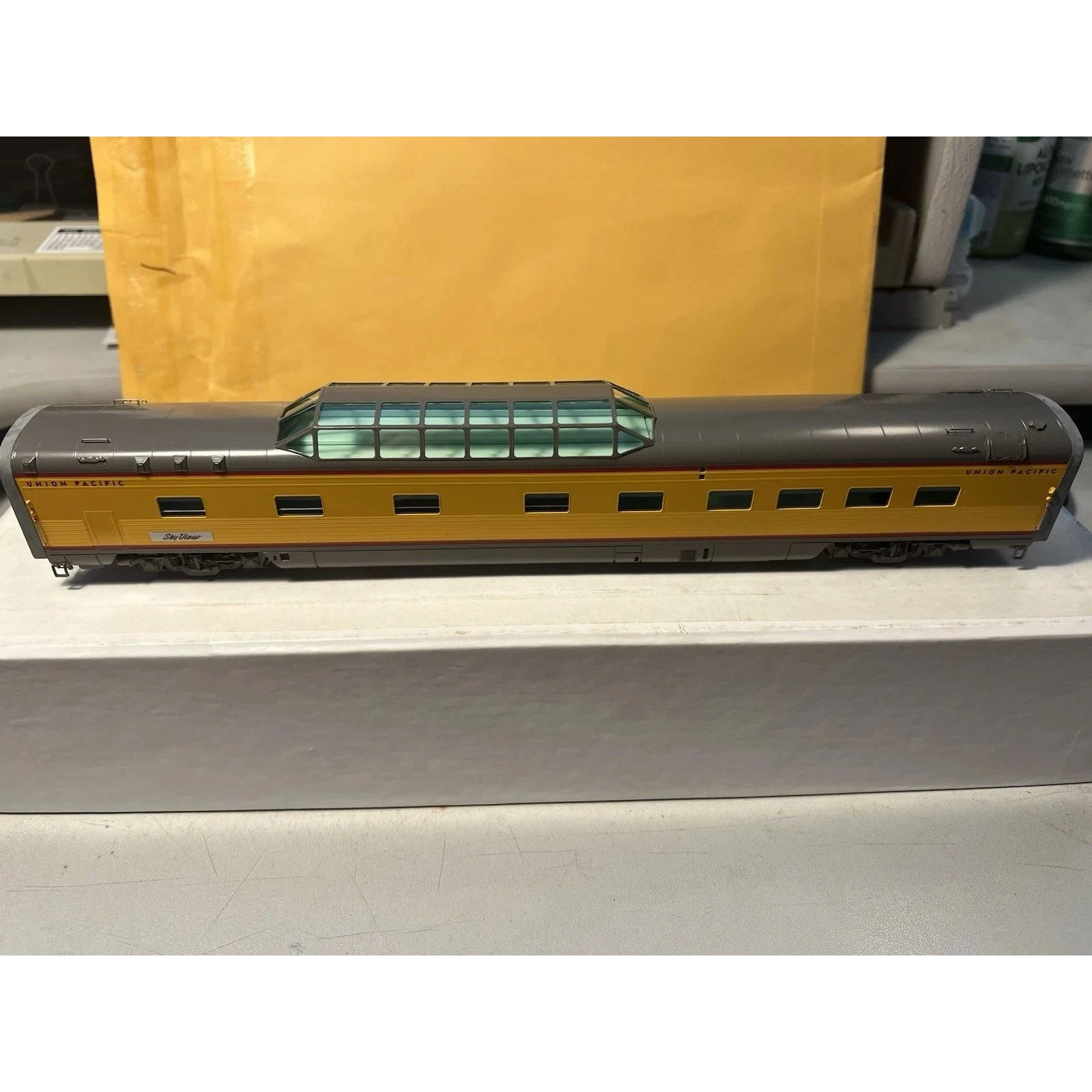 BRASS UNION PACIFIC DOME DINER "SKYVIEW" TRAIN OF TOMORROW CAR by CHALLENGER