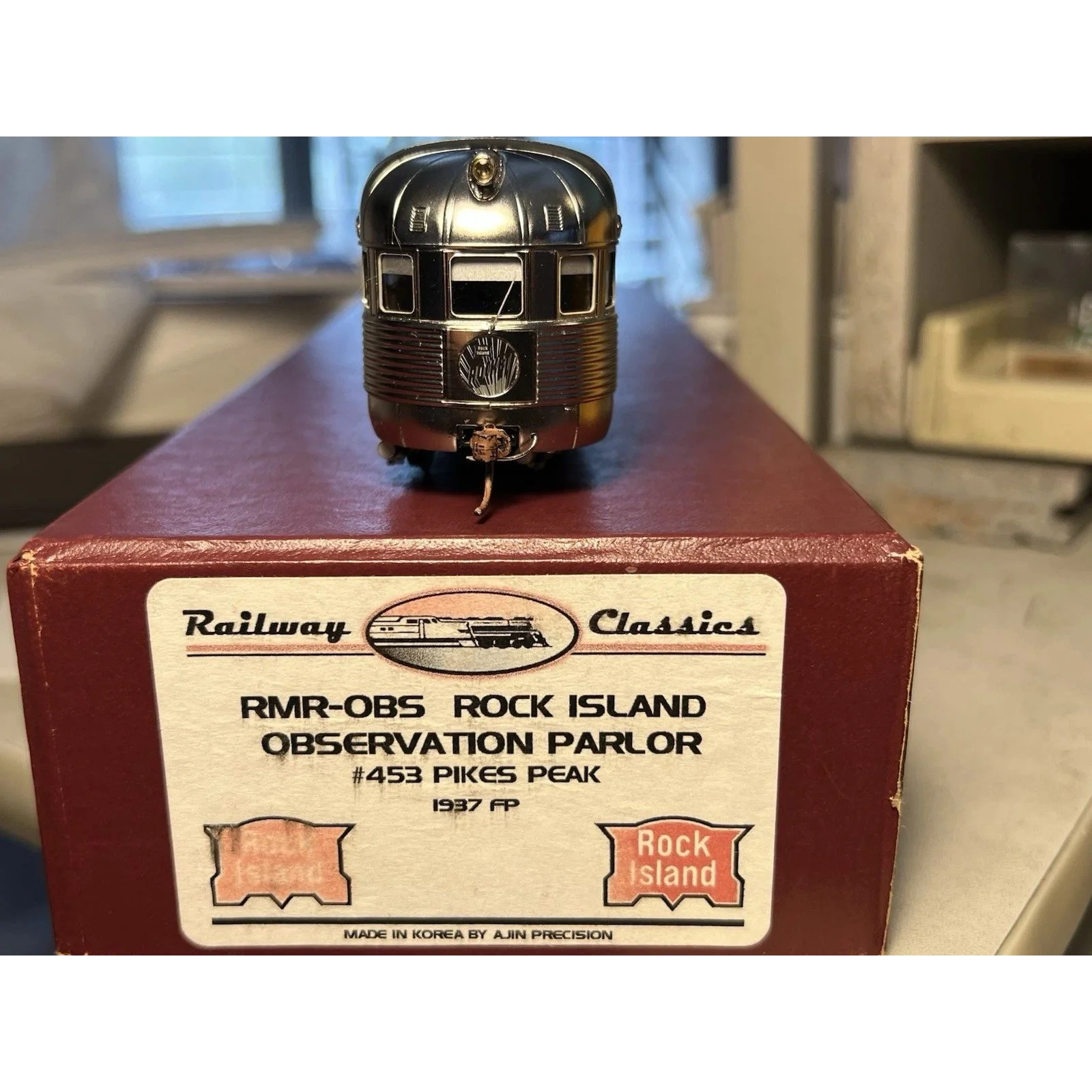 BRASS ROCK ISLAND OBSERVATION PARLOR CAR #453 "PIKES PEAK" 1937 — photo 2