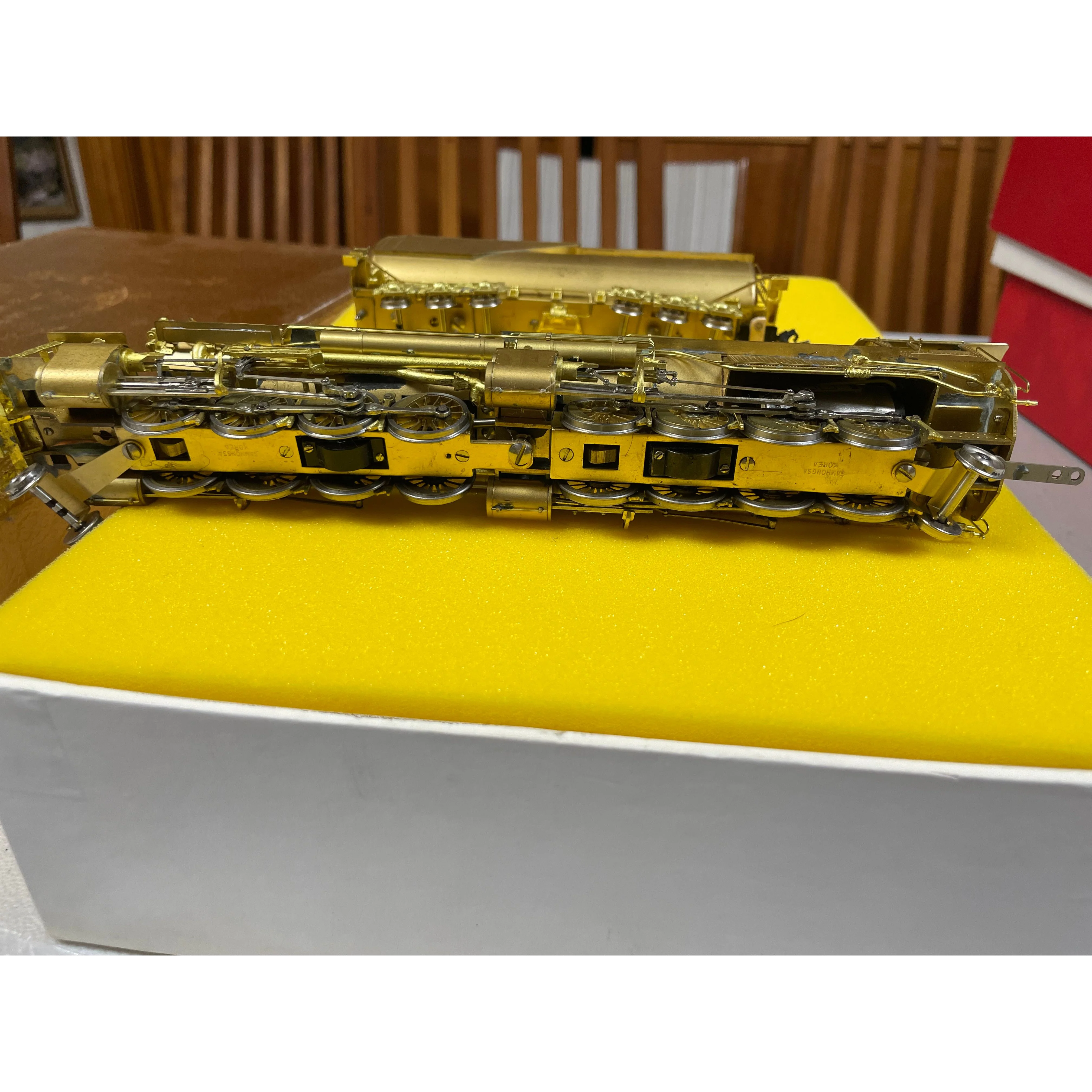 HO BRASS ORIENTAL LIMITED GREAT NORTHERN 2-8-8-2 R-1 OPEN CAB STEAM LOCOMOTIVE NIB — photo 4