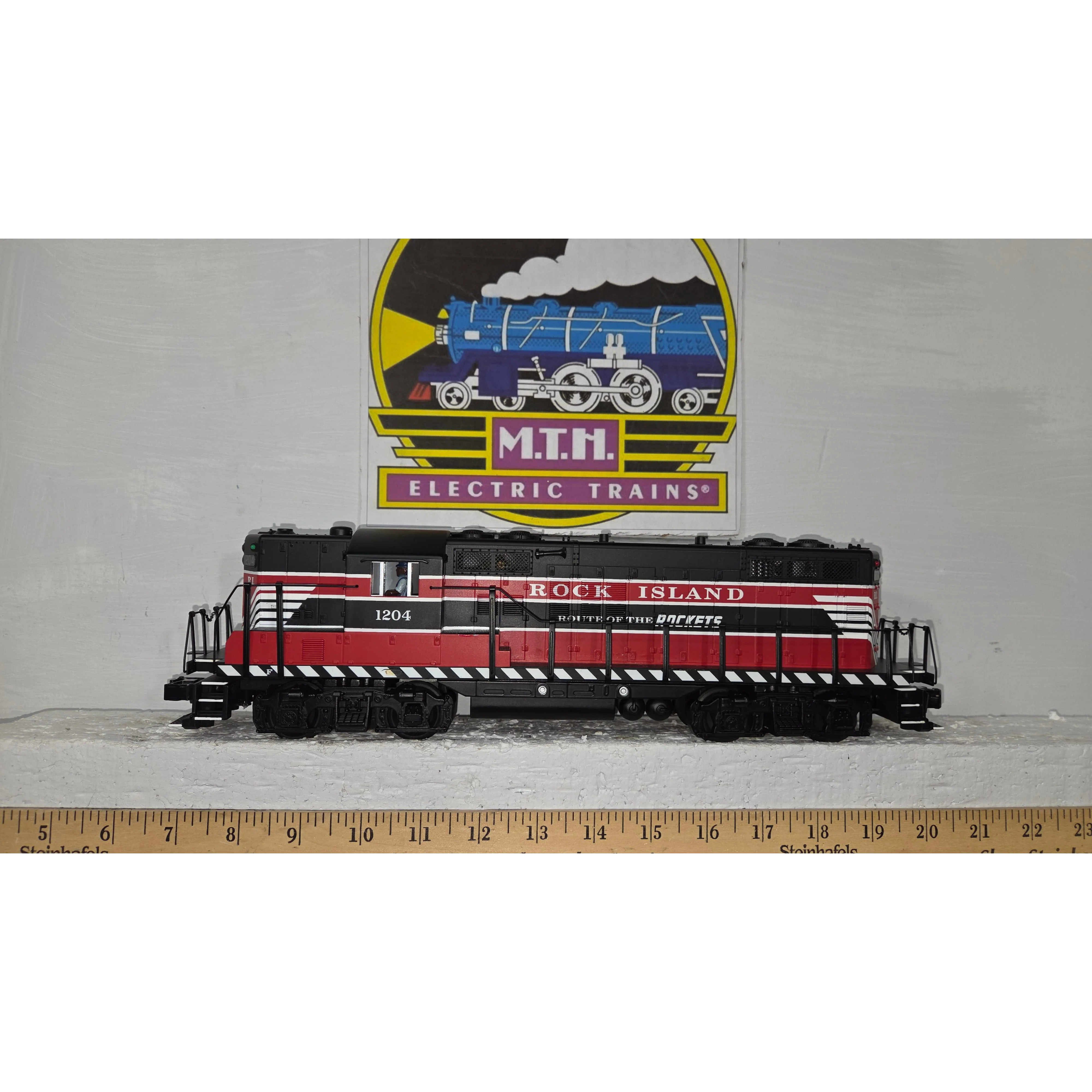 MTH O Gauge Rock Island Premier GP7 SKU: 20-2334-1 - Image 1