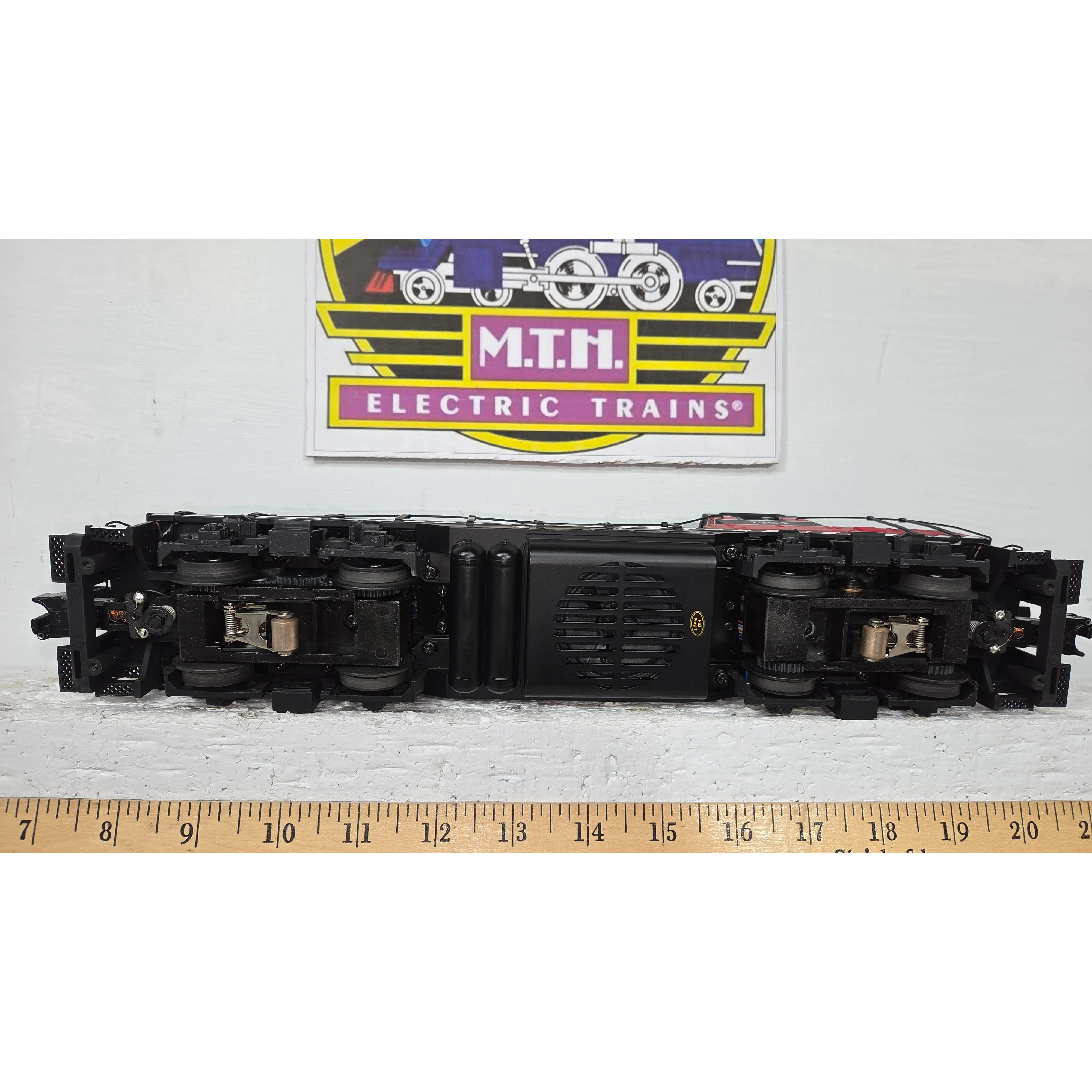 MTH O Gauge Rock Island Premier GP7 SKU: 20-2334-1 - Image 3