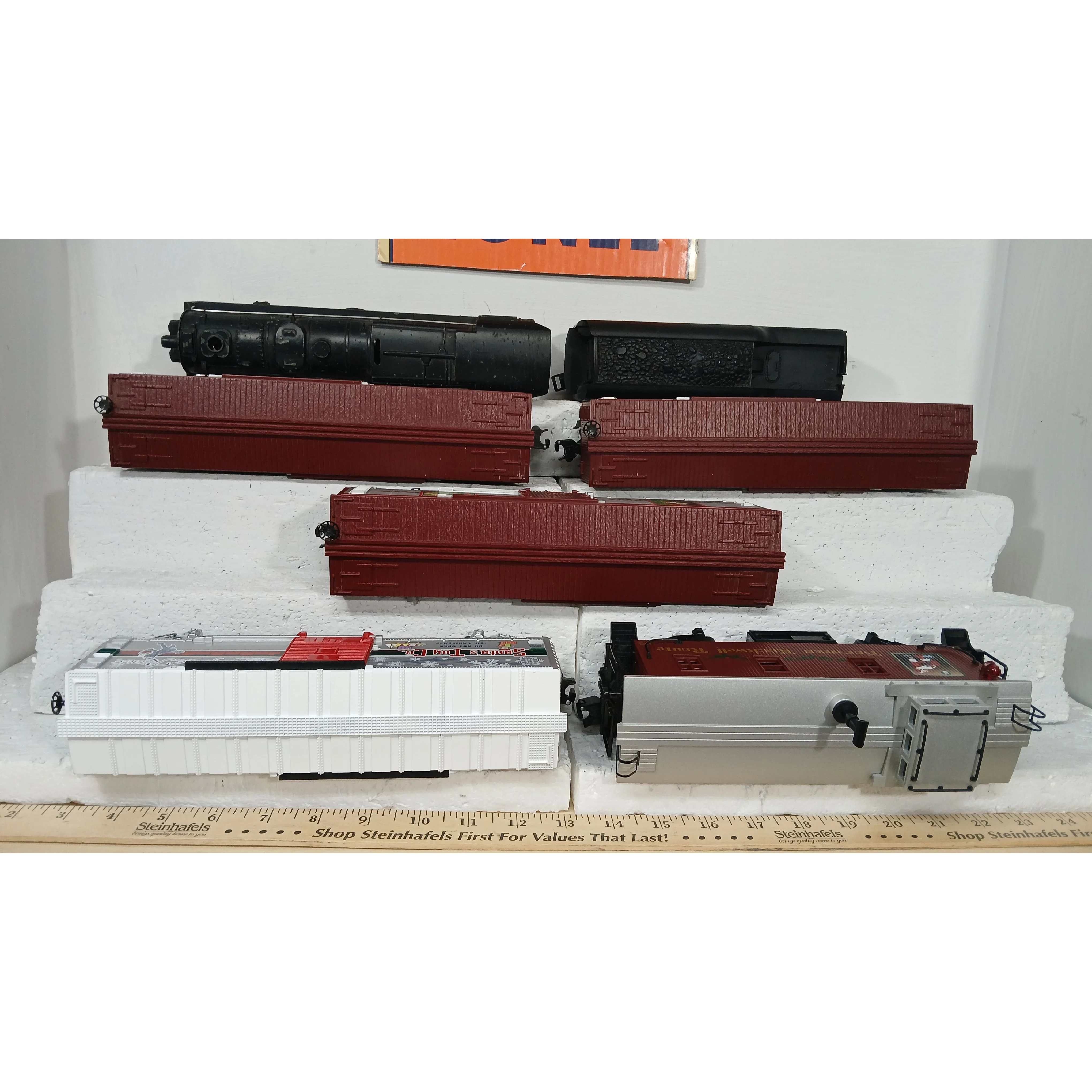 Lionel 671rr S2 6-8-6 Steam Turbine/2046W Tender & Christmas Rolling Stock - Image 3