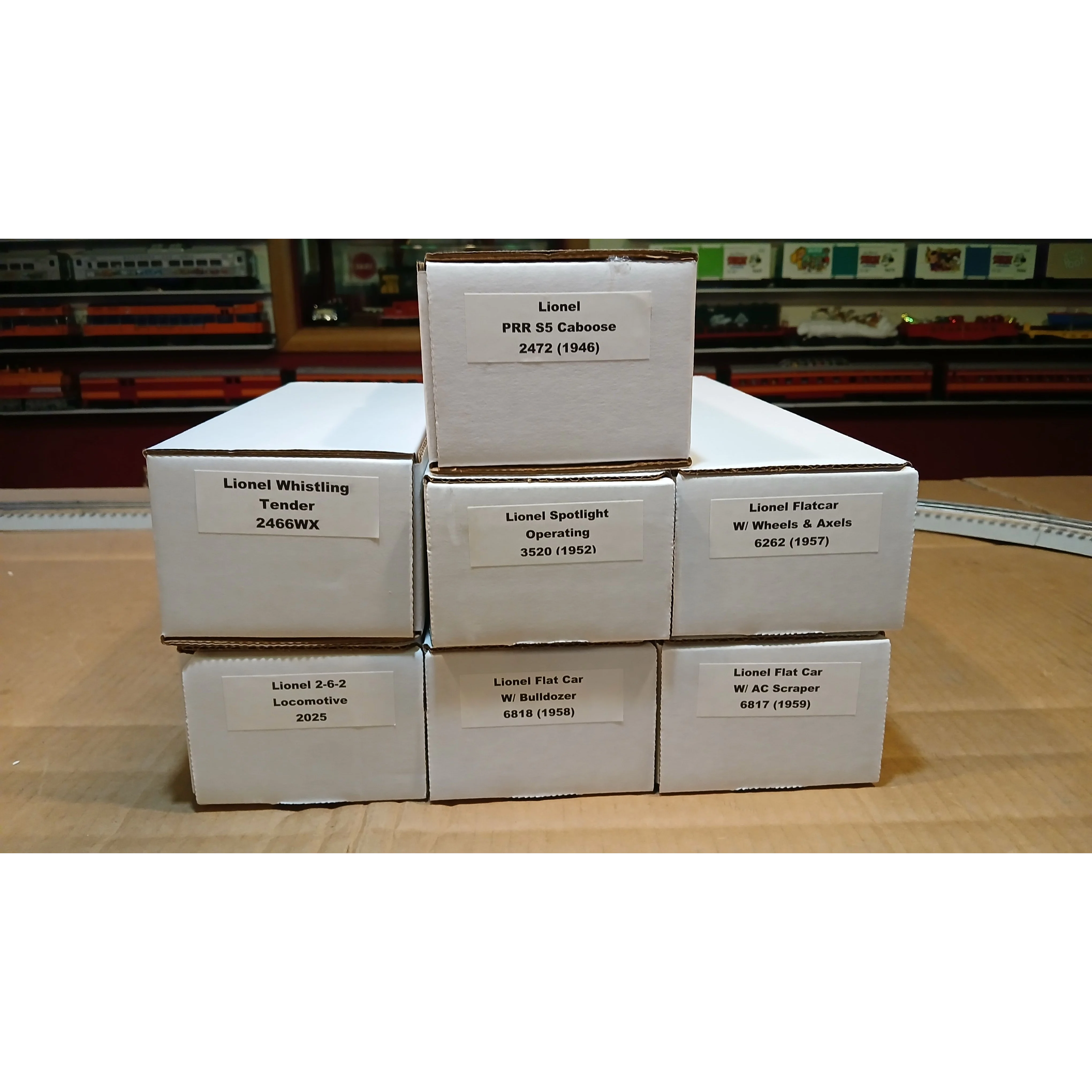 Lionel 2025 2-6-2 Prairie style, Tender, and Rolling Stock — photo 8