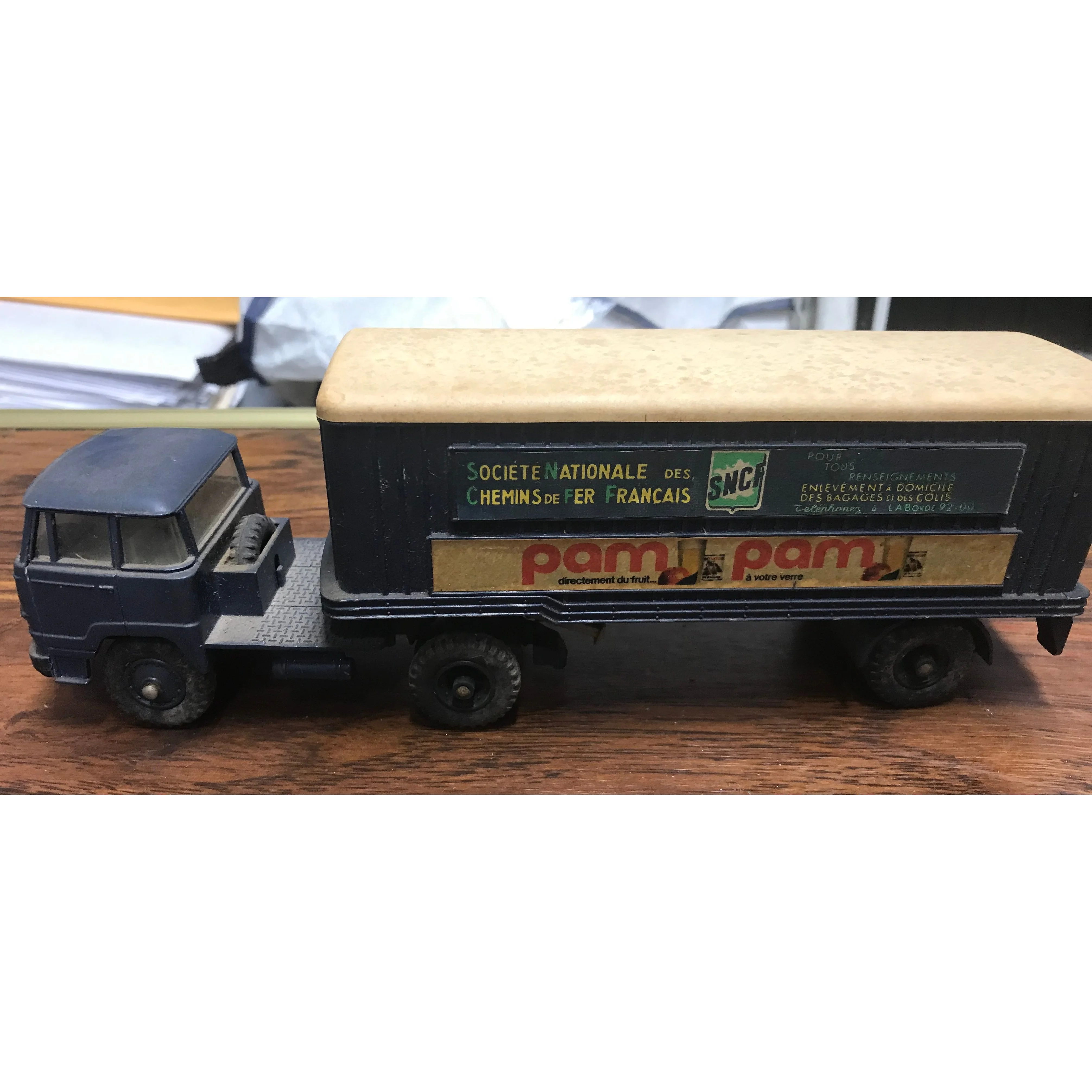Unic Articulated Lorry SNCF 'Pam Pam' by French Dinky Toys, No. 803