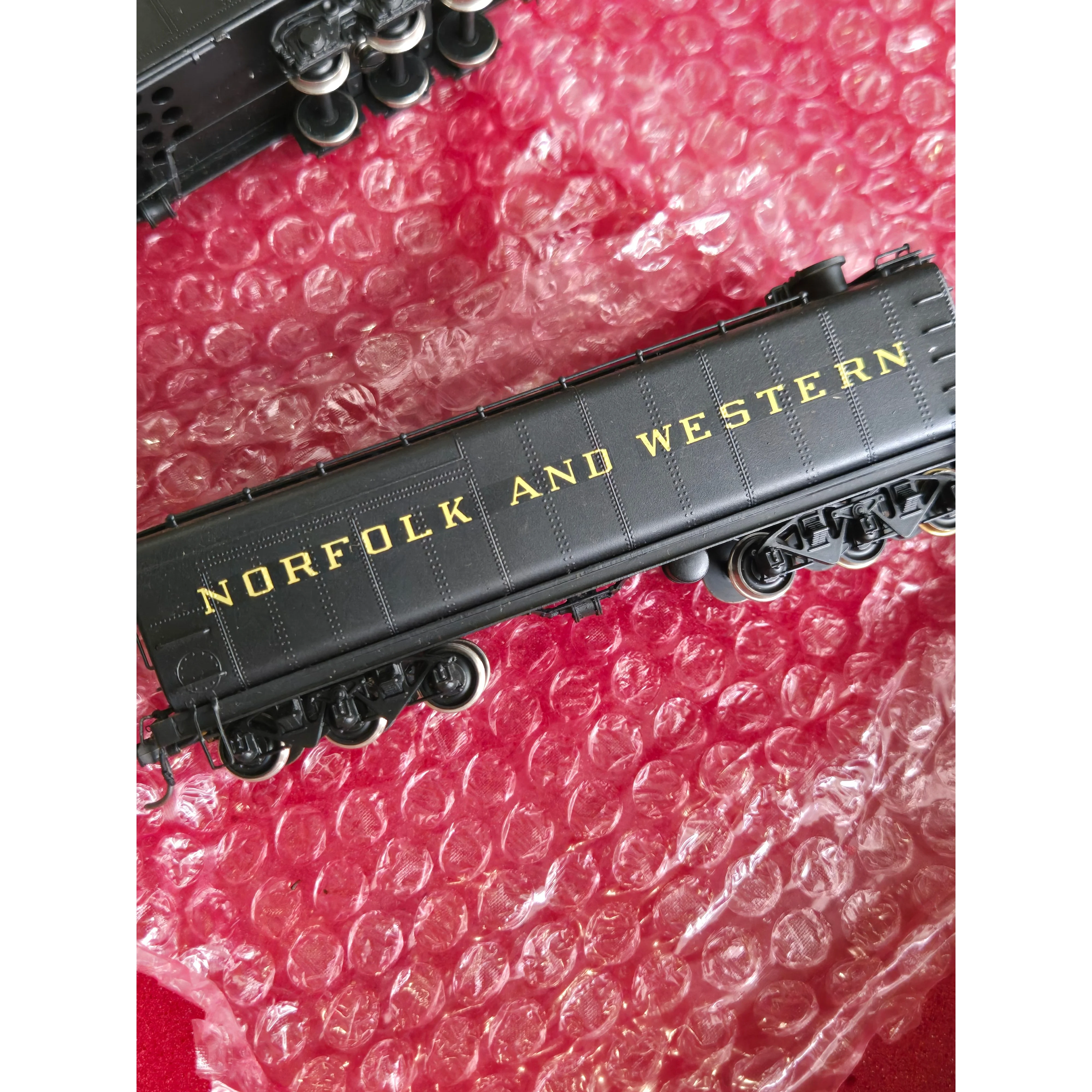 Selling lot of 2 locomotive sets — photo 6