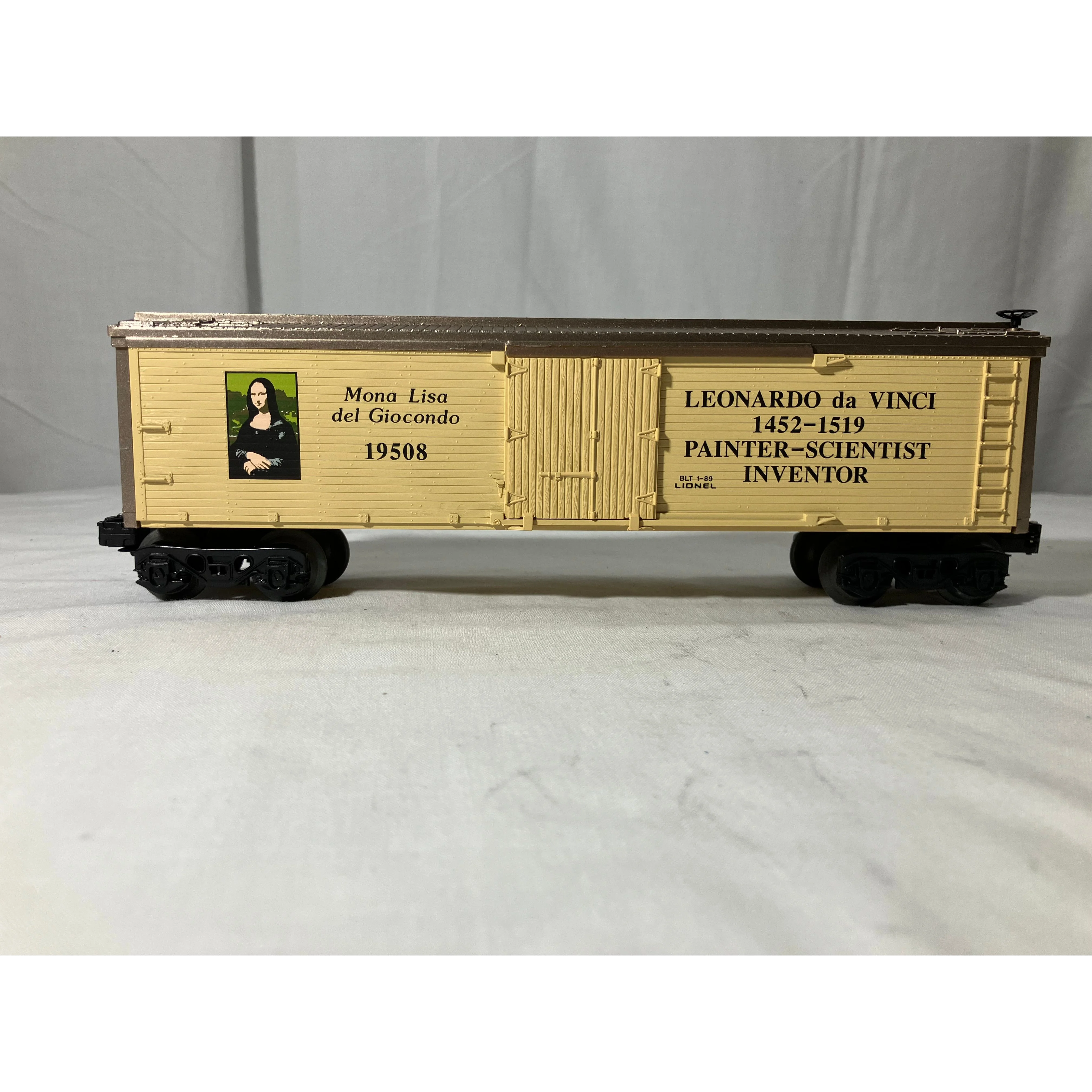 Lionel 6-19508 O scale three rail reefer honoring Leonardo Da Vinci