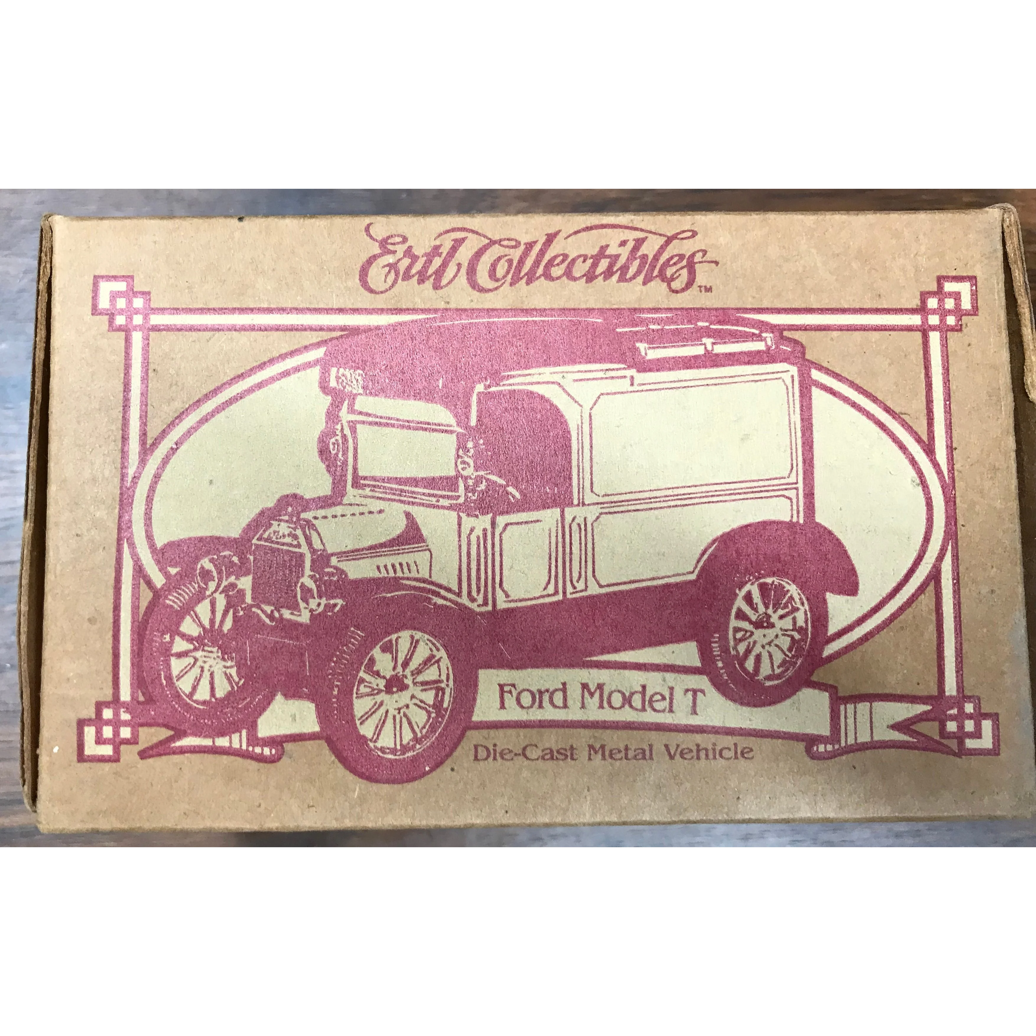 Ertl Collectibles Ford Model T Die Cast Metal Vehicle #F846 Tastykake — photo 3