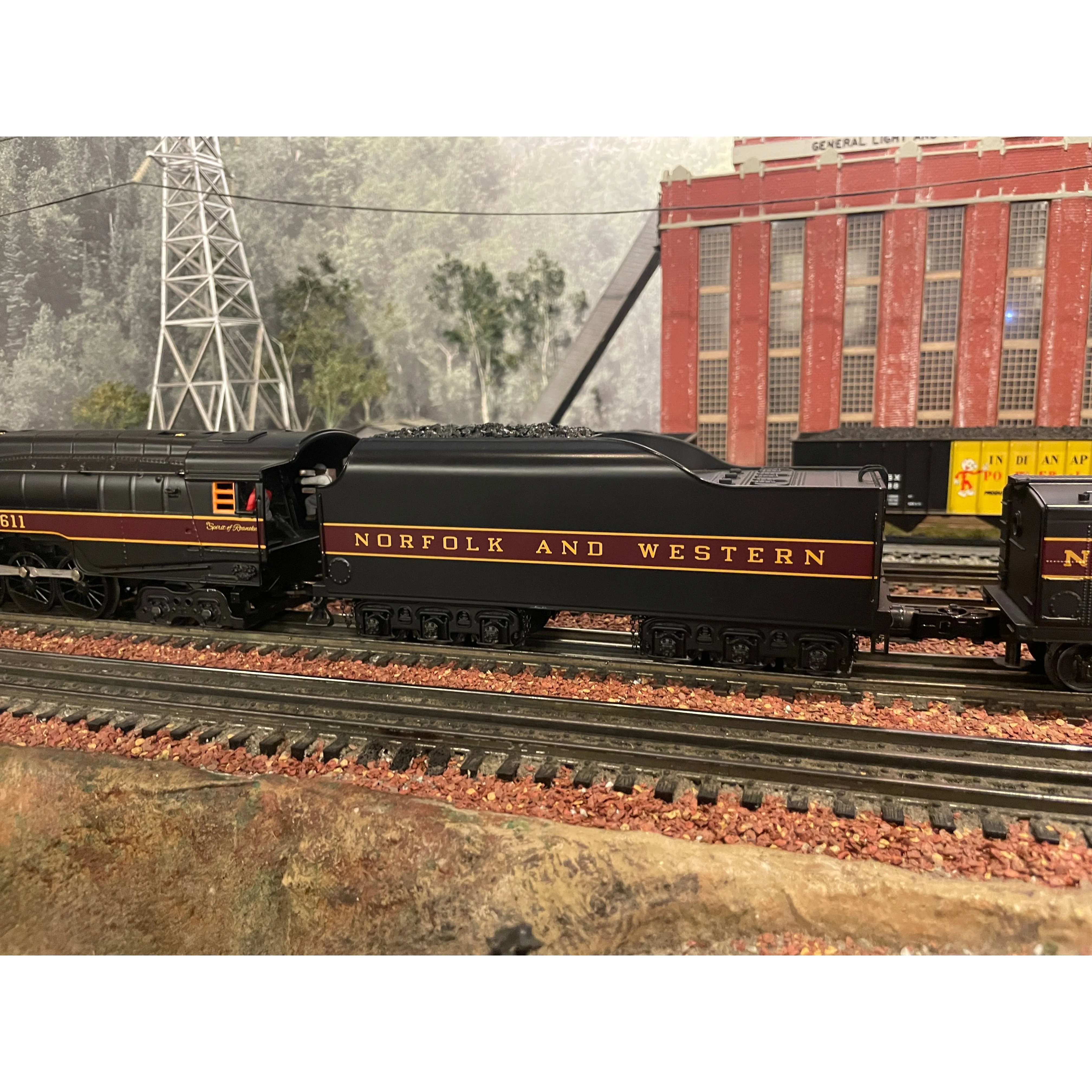 MTH Railking Imperial N&W 611 "Spirit of Roanoke" and MTH Railking Aux Tender - Image 6