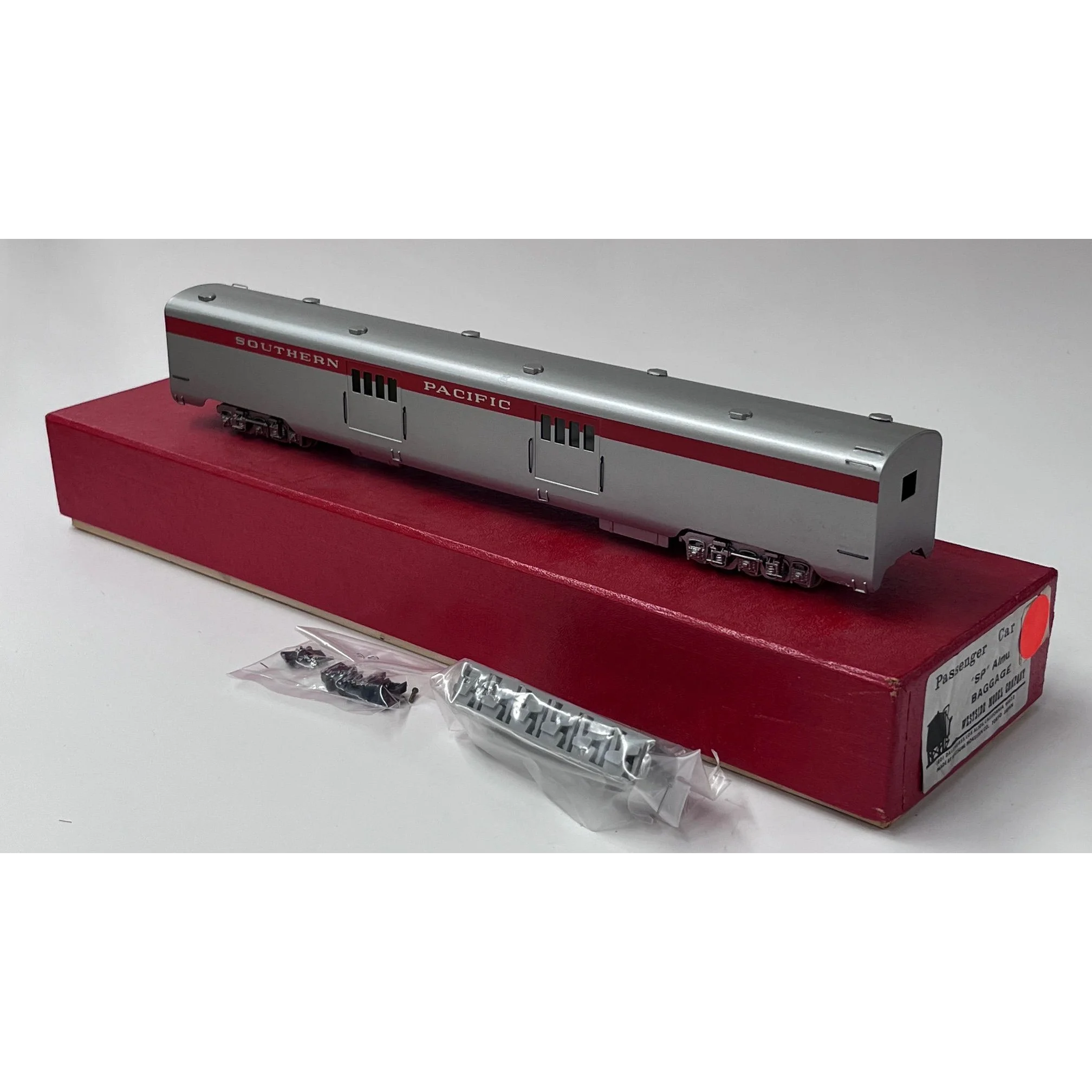 Westside Models HO Scale Brass, Southern Pacific Baggage Car, Painted