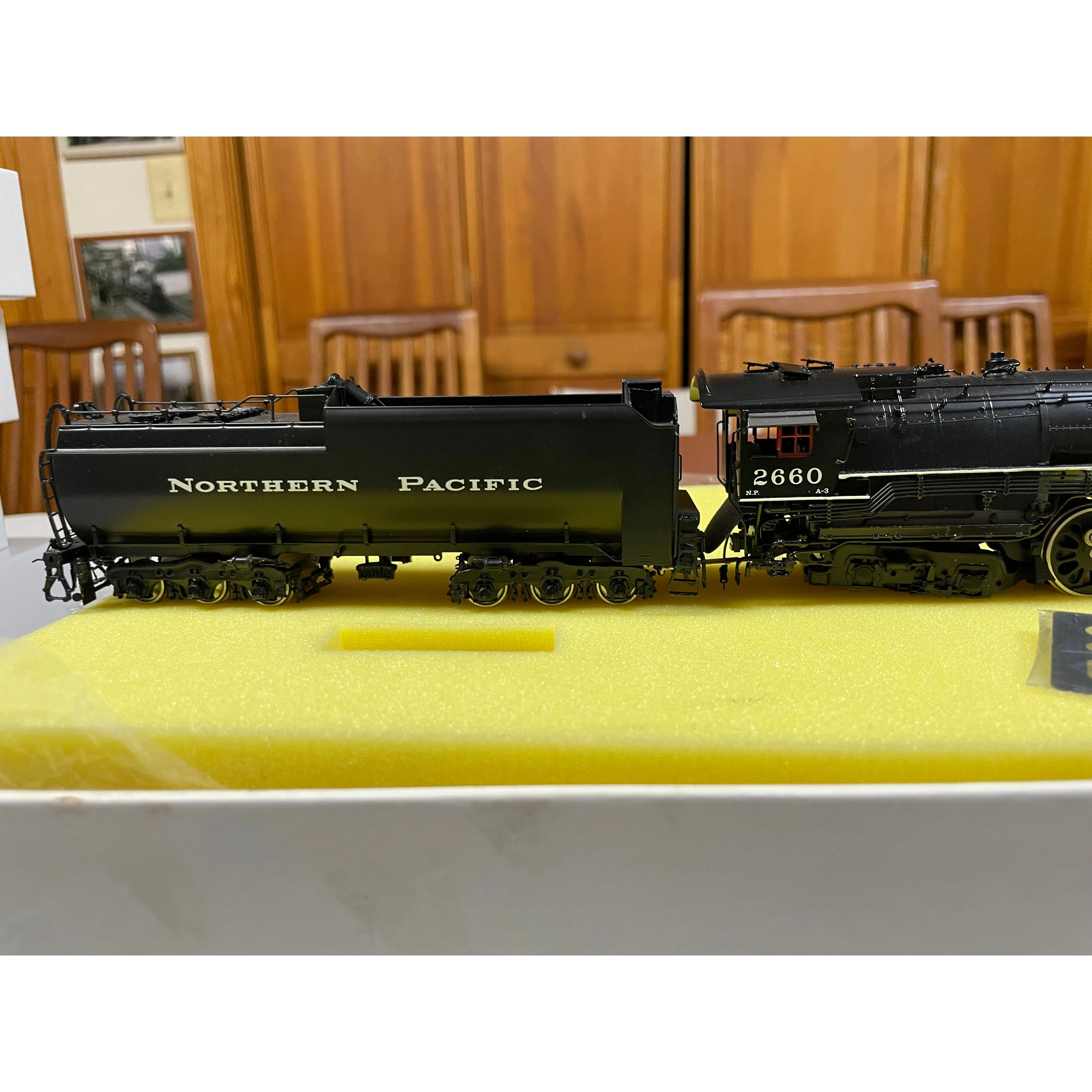 W&R Enterprises Brass Northern Pacific A-3 4-8-4 Steam Locomotive HO Gauge Black F/P — photo 4