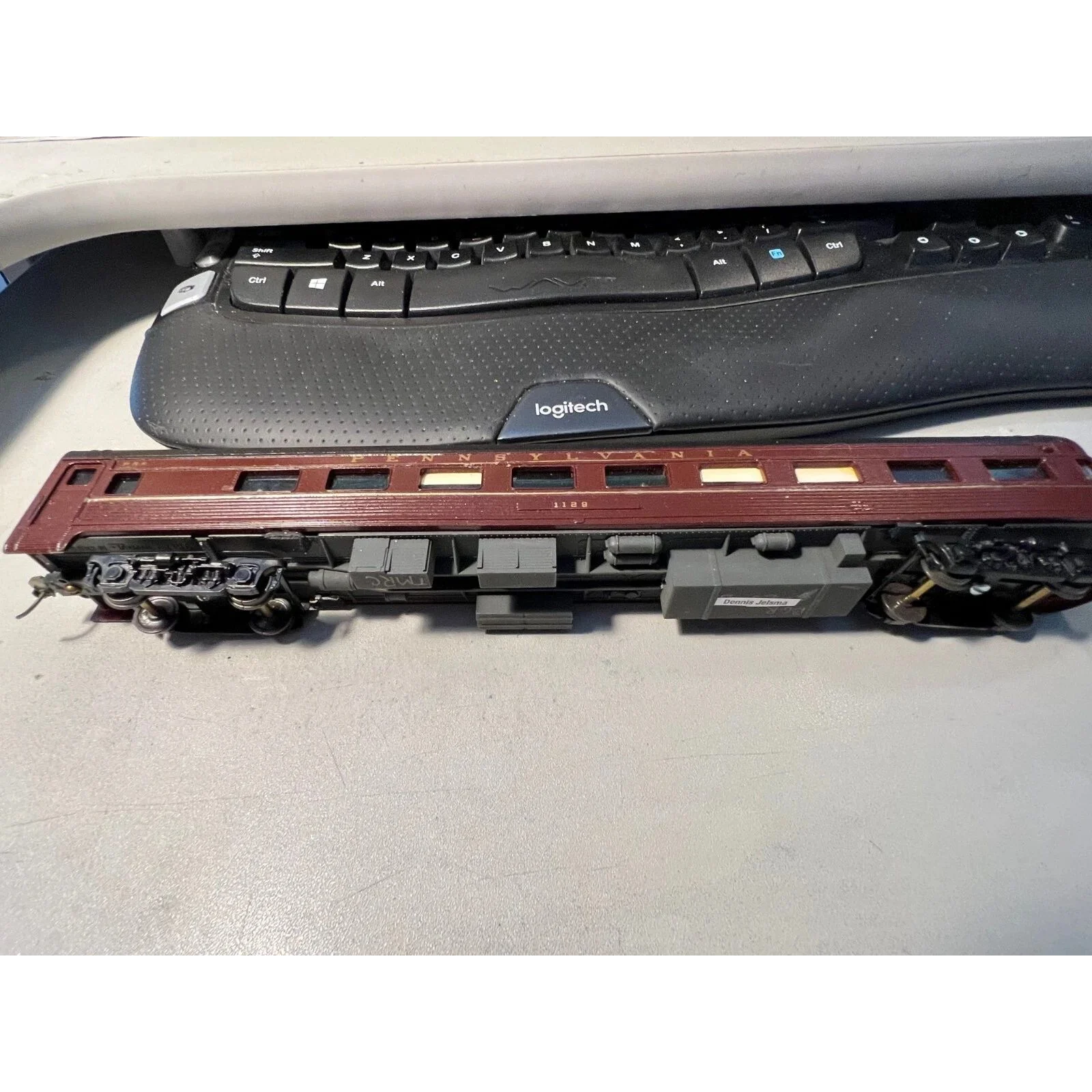 HO scale PRR OBSEVATION CAR # 1129 PASSENGER CARS BY IHC CUSTOM DETAILED & PAINT — photo 2