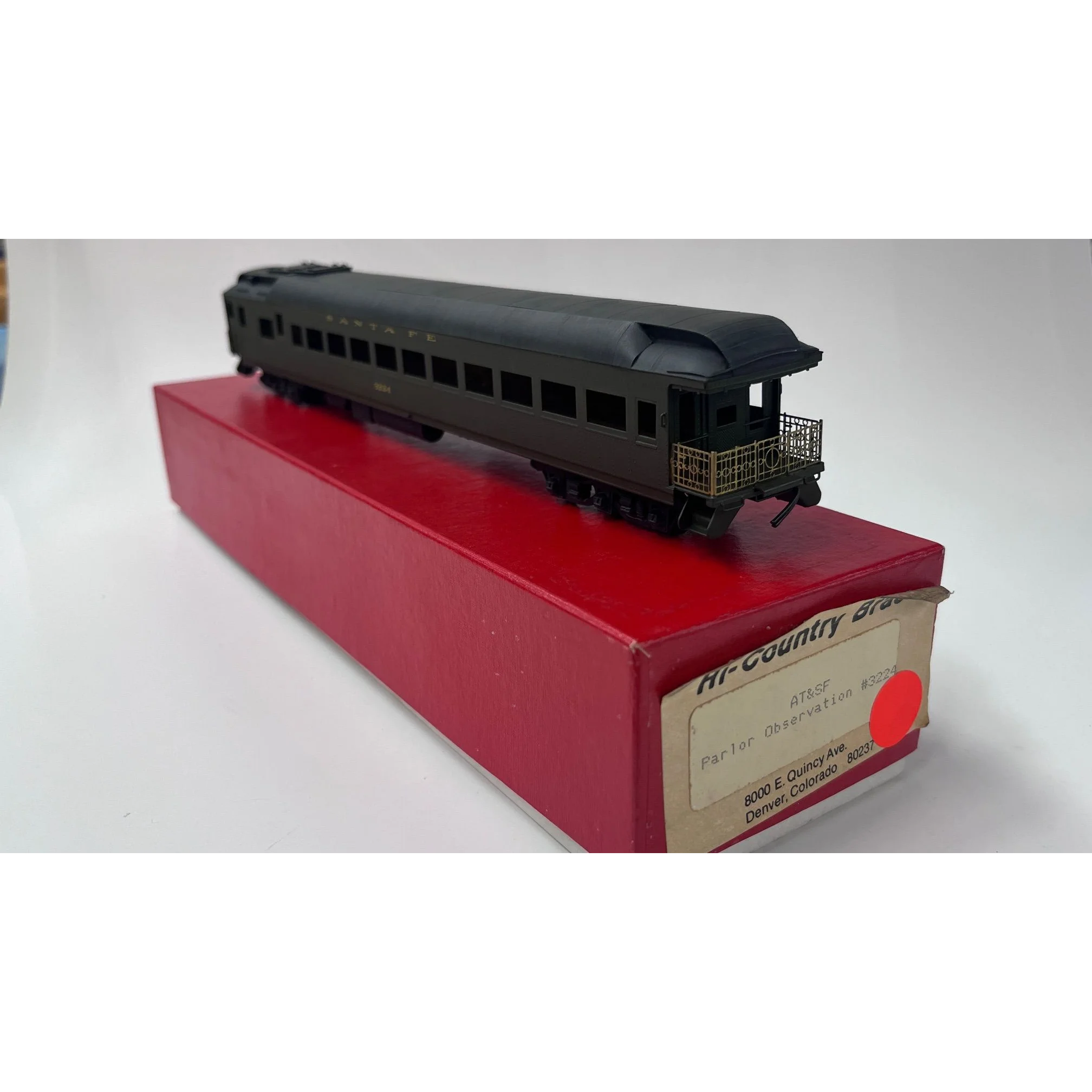 Hi-Country Brass HO Scale Santa Fe Parlor-Observation Car, Custom Painted
