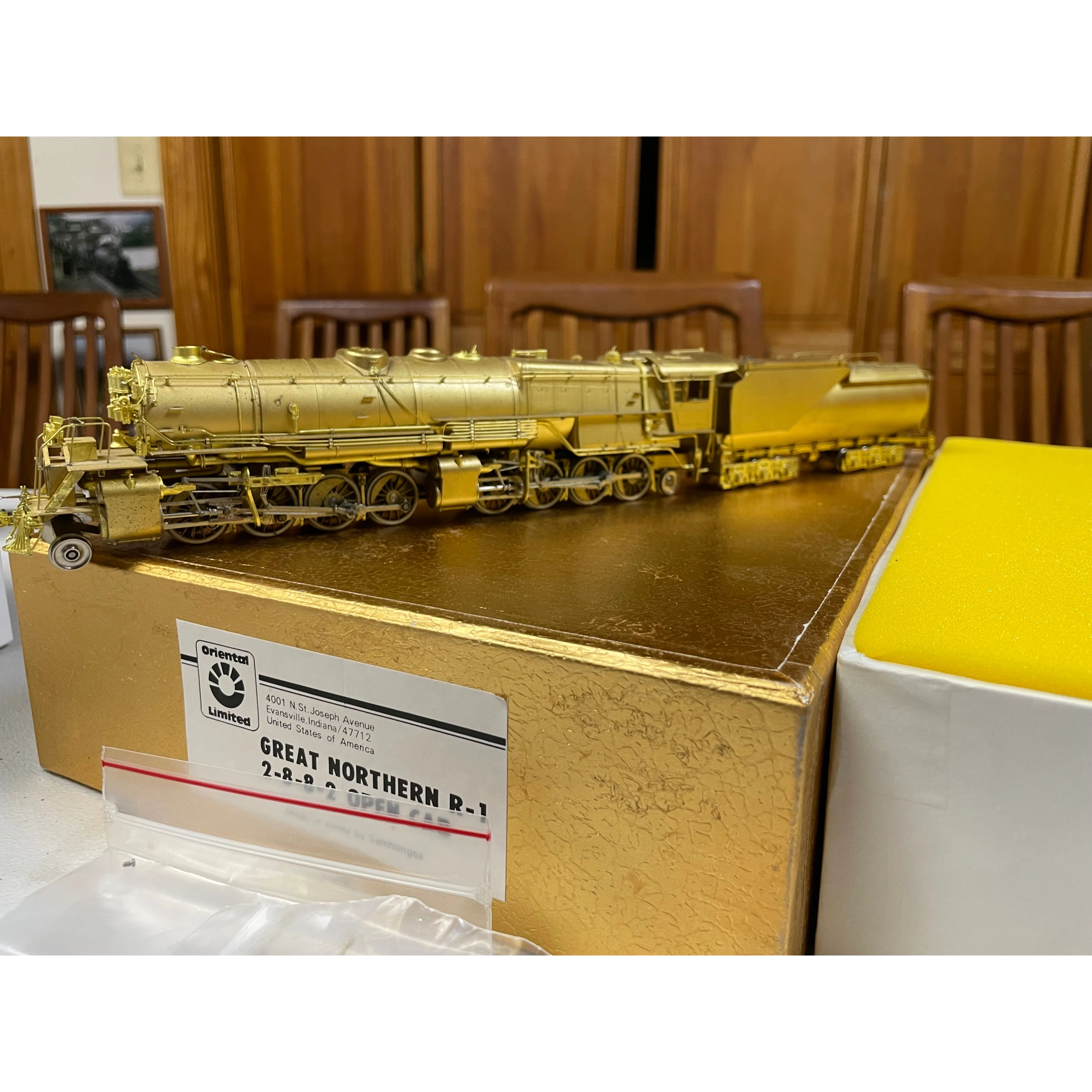 HO BRASS ORIENTAL LIMITED GREAT NORTHERN 2-8-8-2 R-1 OPEN CAB STEAM LOCOMOTIVE NIB — photo 2