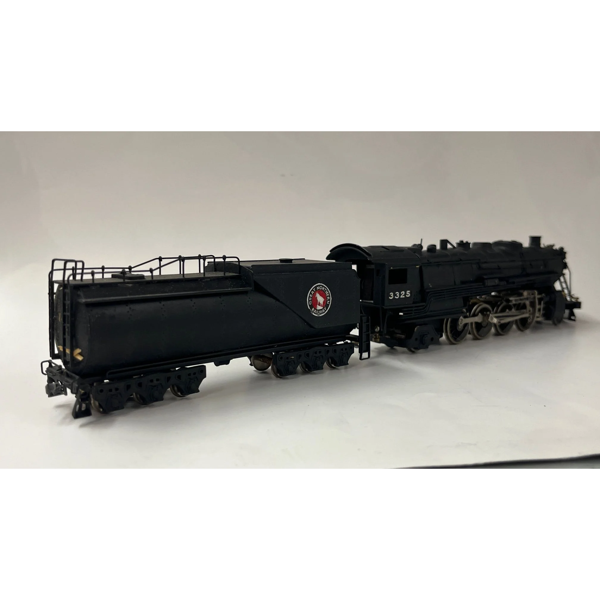 Tenshodo Great Northern 2-8-2 Mikado, HO Scale — photo 3