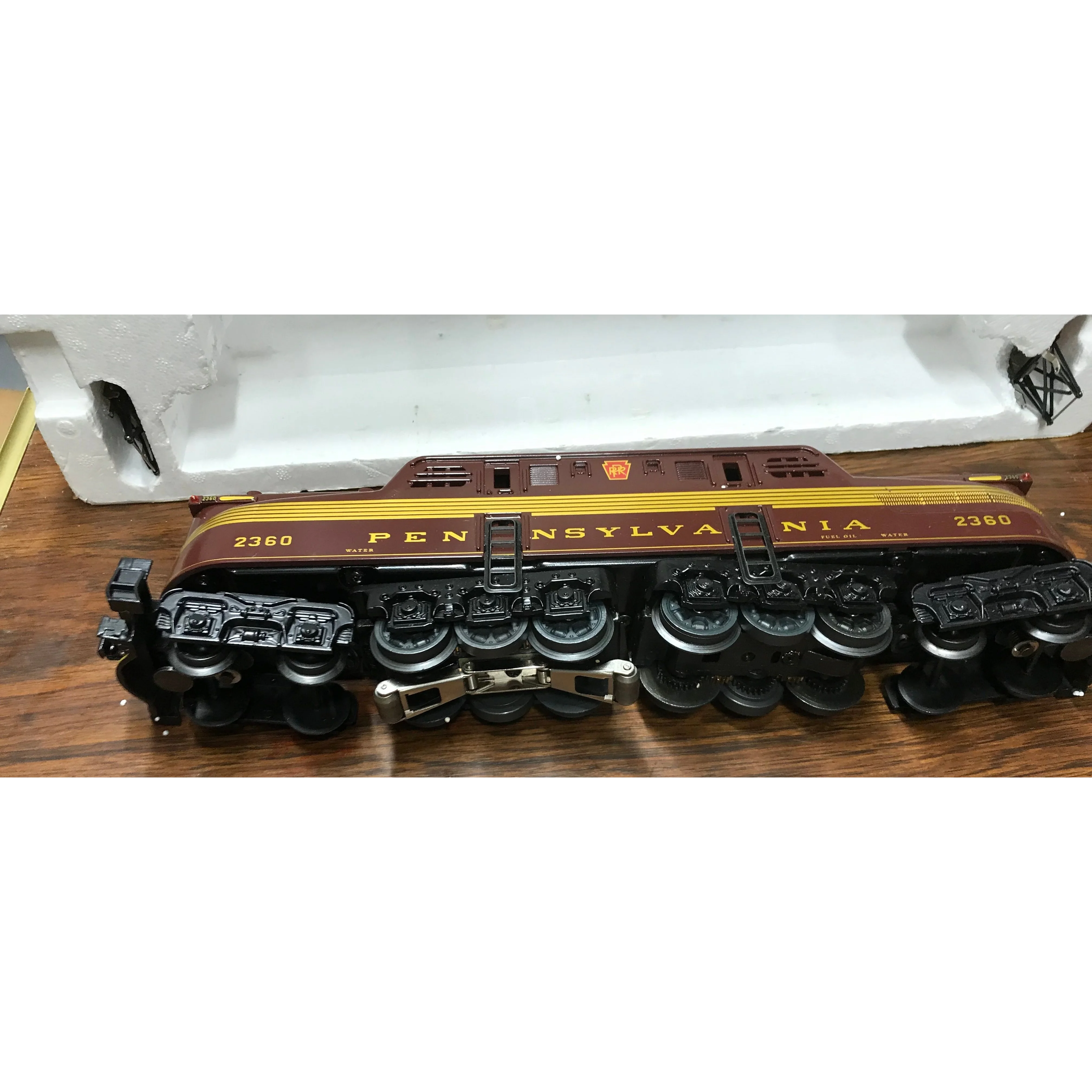 Williams 41799 O PRR Tuscan 5 stripe Semi-scale PennsylvaniaGG-1 electric  locomotive — photo 6
