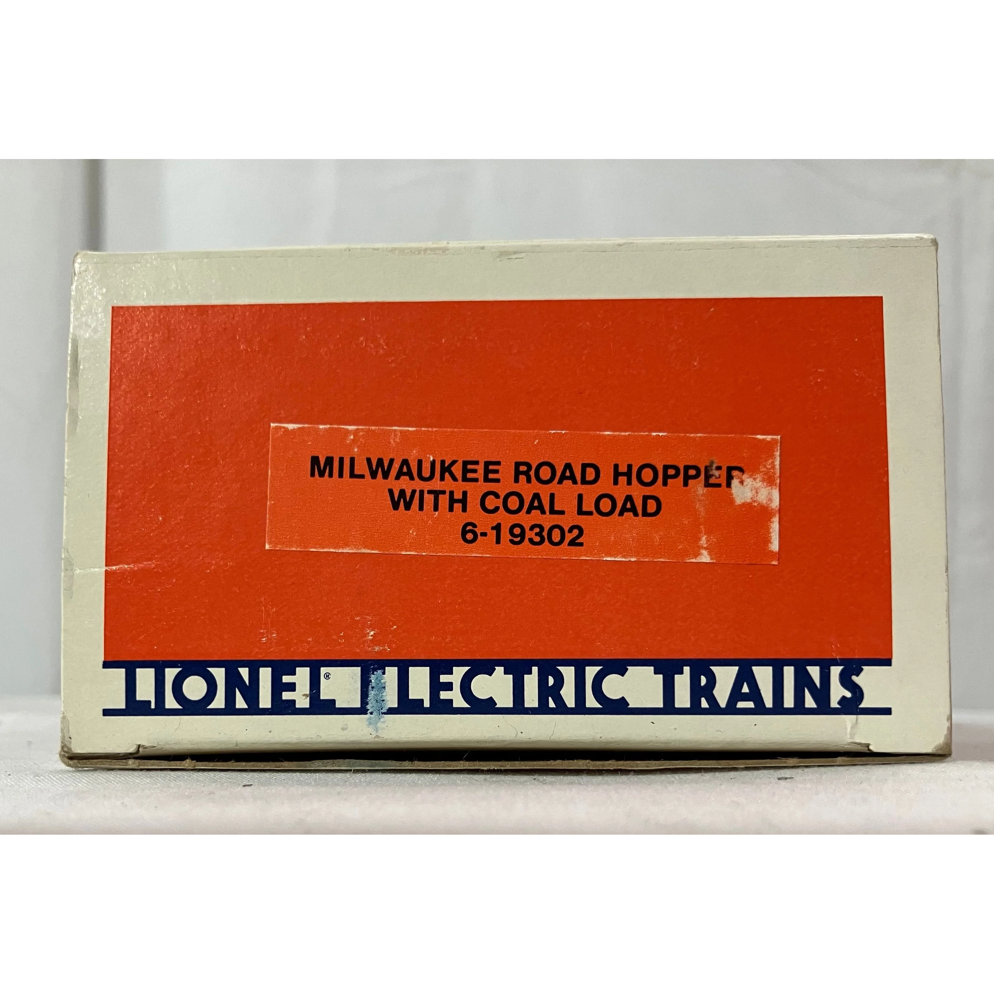 Lionel 6-19302 O scale 3 rail hopper w/coal load Milwaukee Road — photo 8