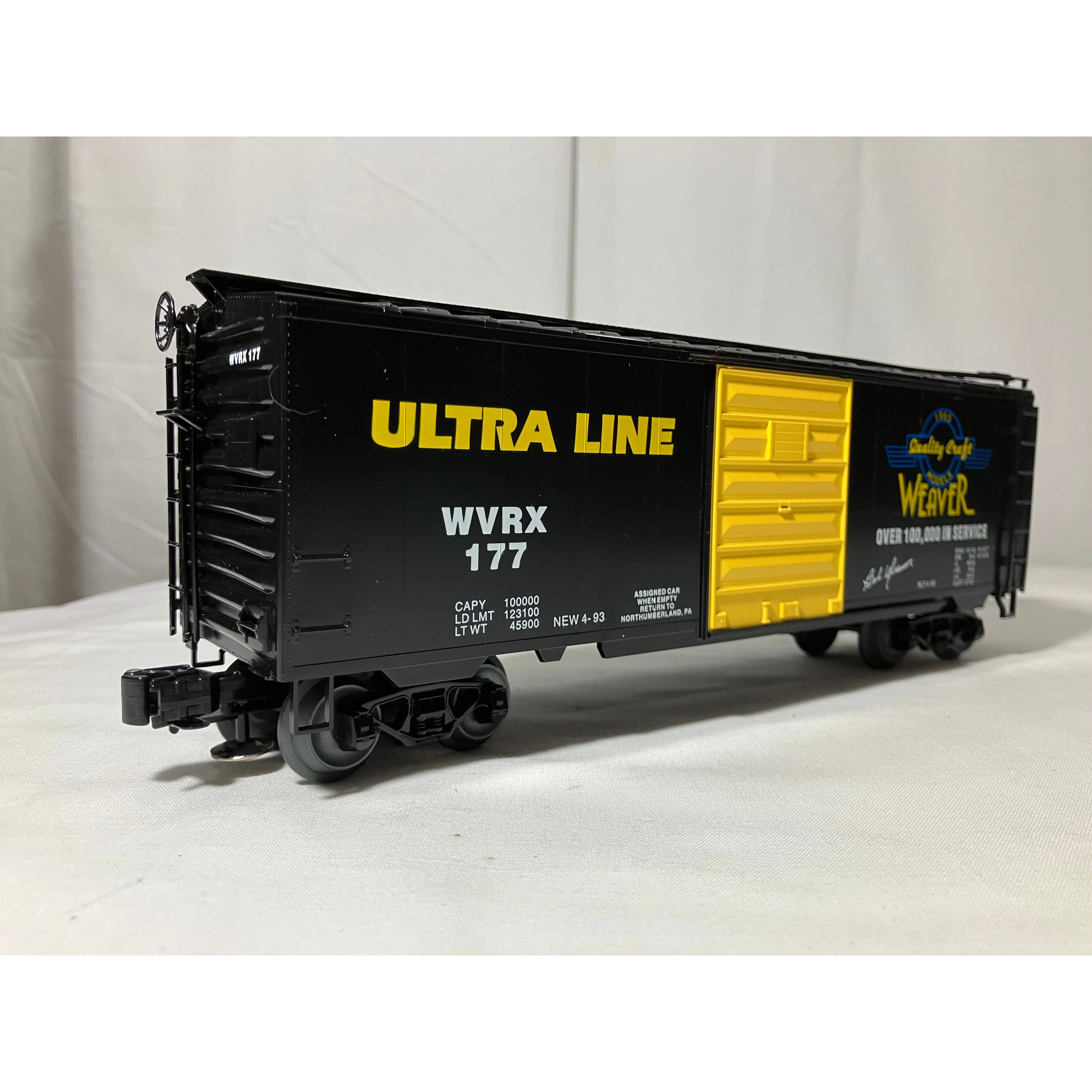 Weaver #3092 O Scale 3 Rail boxcar