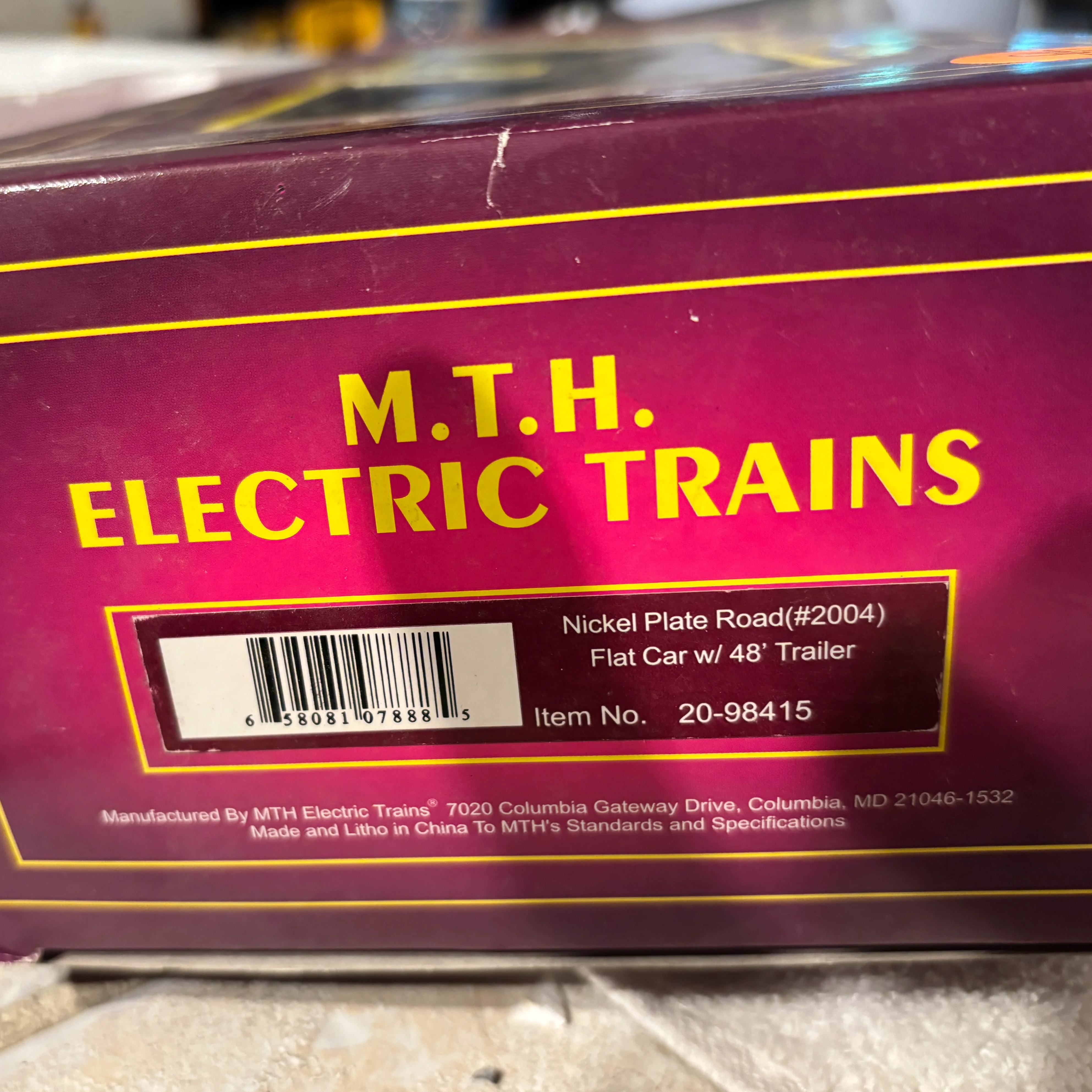 MTH 20-98415 NICKEL PLATE HIGH SPEED FREIGHT SERVICE FLATCAR WITH 48' TRAILER — photo 2