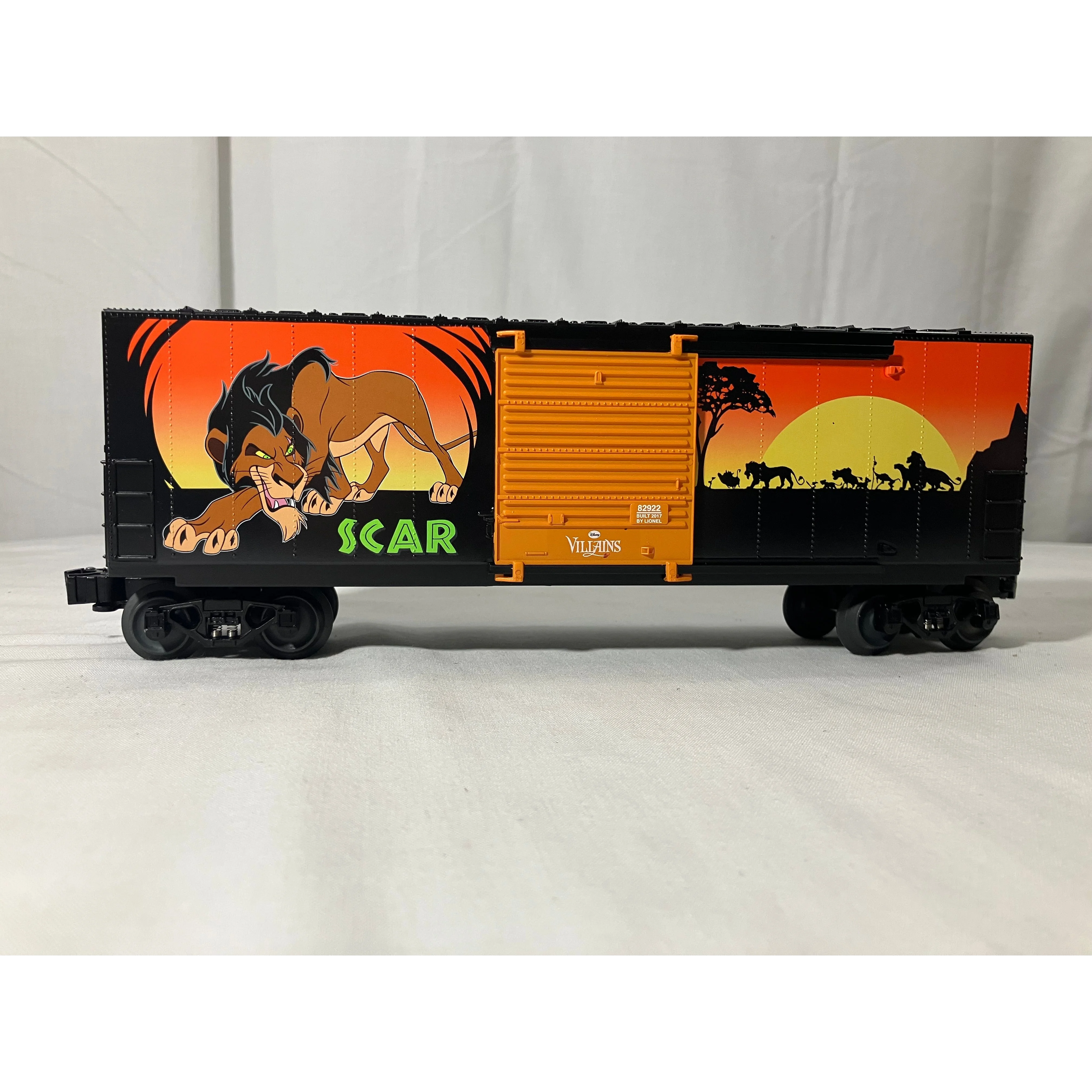 Lionel 6-82922 O scale 3 rail Hi-cube boxcar Disney Villains “Scar” — photo 3