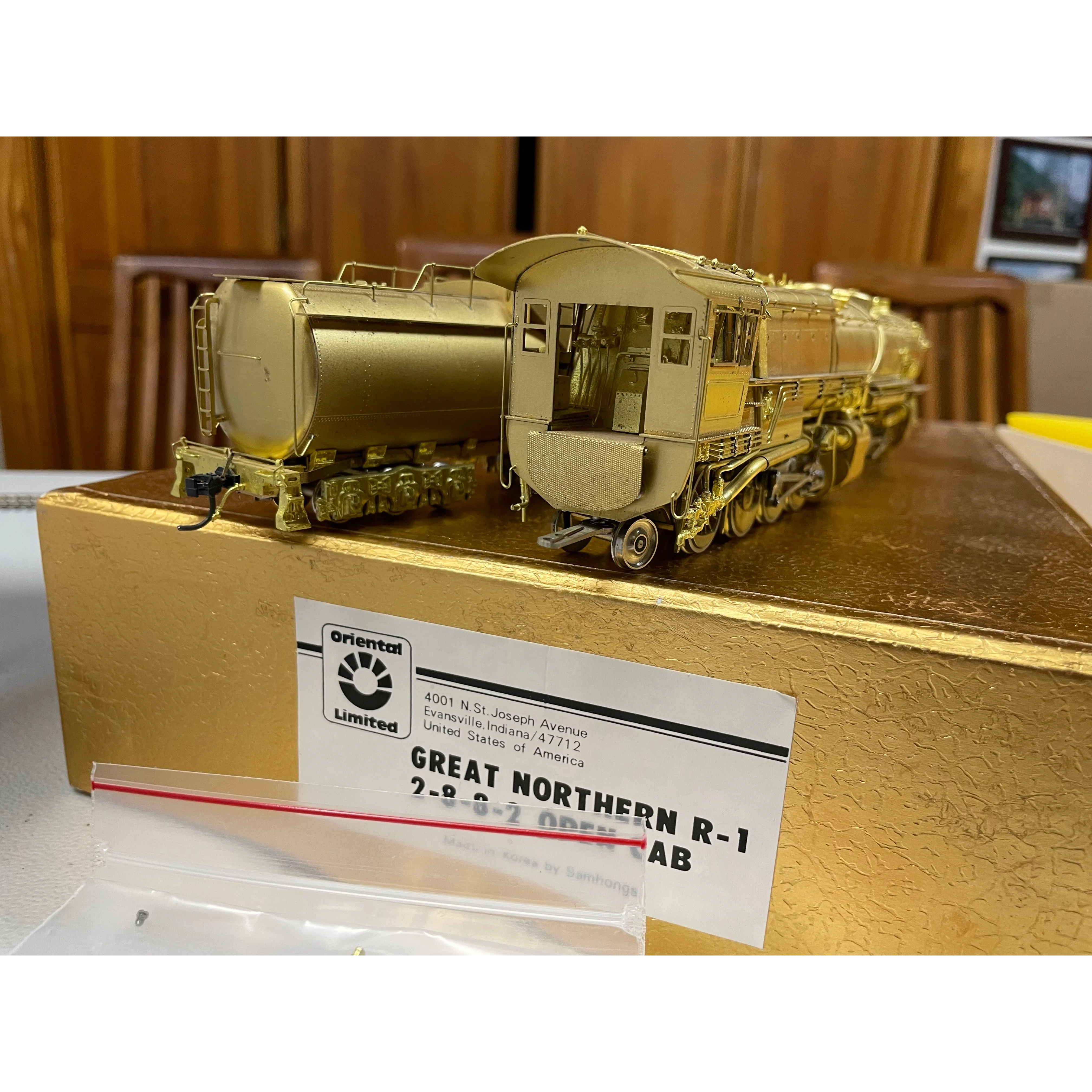 HO BRASS ORIENTAL LIMITED GREAT NORTHERN 2-8-8-2 R-1 OPEN CAB STEAM LOCOMOTIVE NIB — photo 3