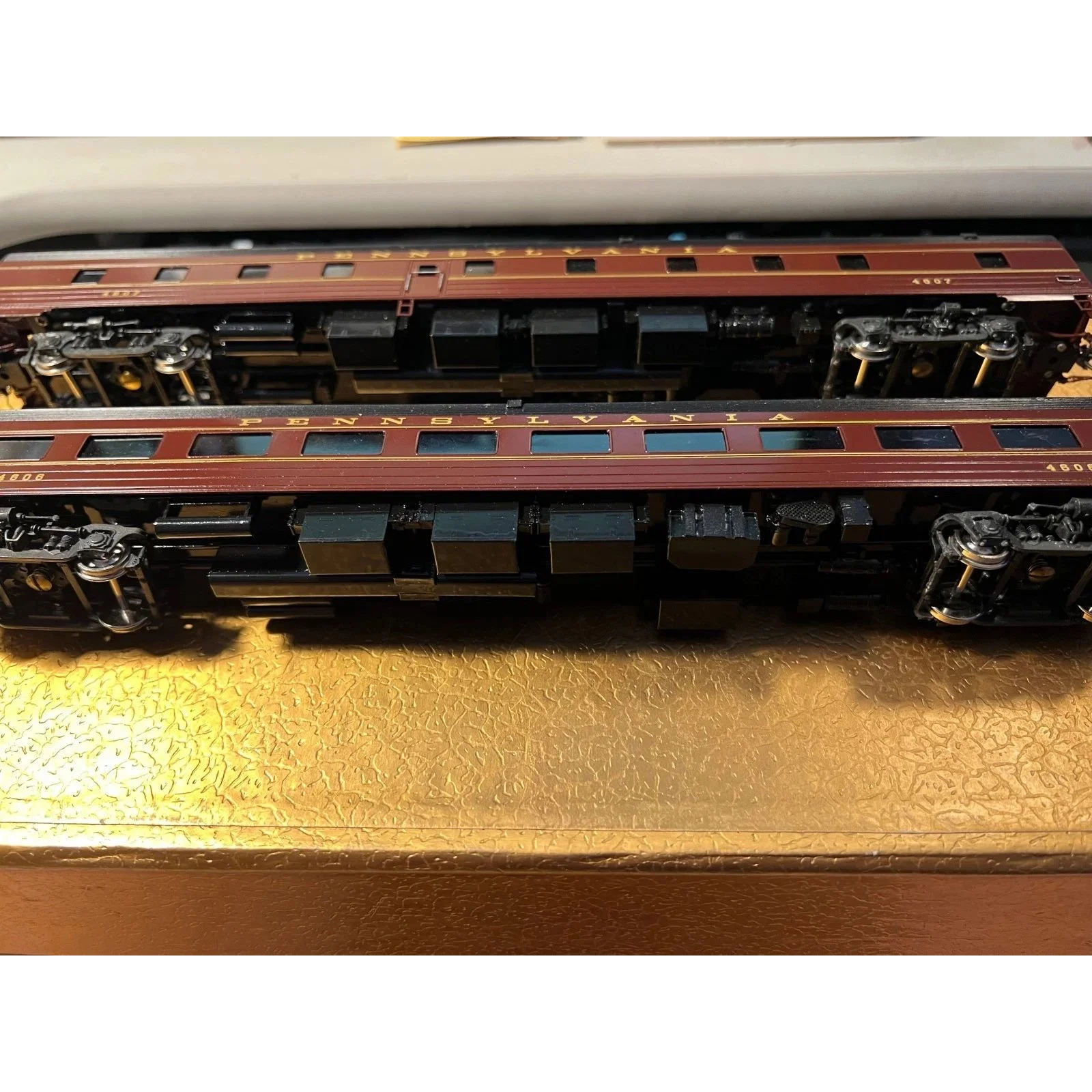 BRASS PENNSYLVANIA TWIN BUDD DINER by ORIENTAL PRO CUSTOM PAINTED — photo 3