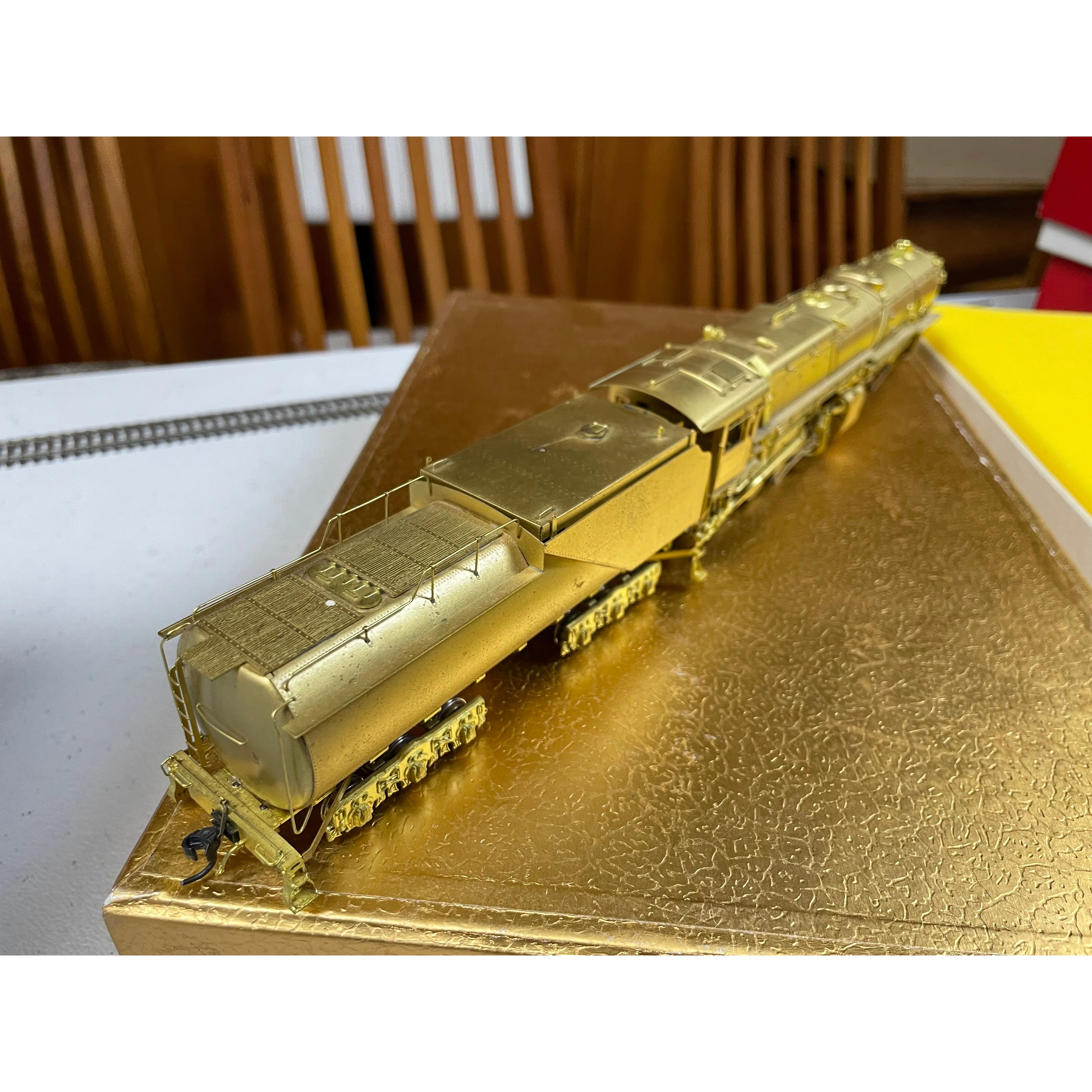 HO BRASS ORIENTAL LIMITED GREAT NORTHERN 2-8-8-2 R-1 OPEN CAB STEAM LOCOMOTIVE NIB — photo 7