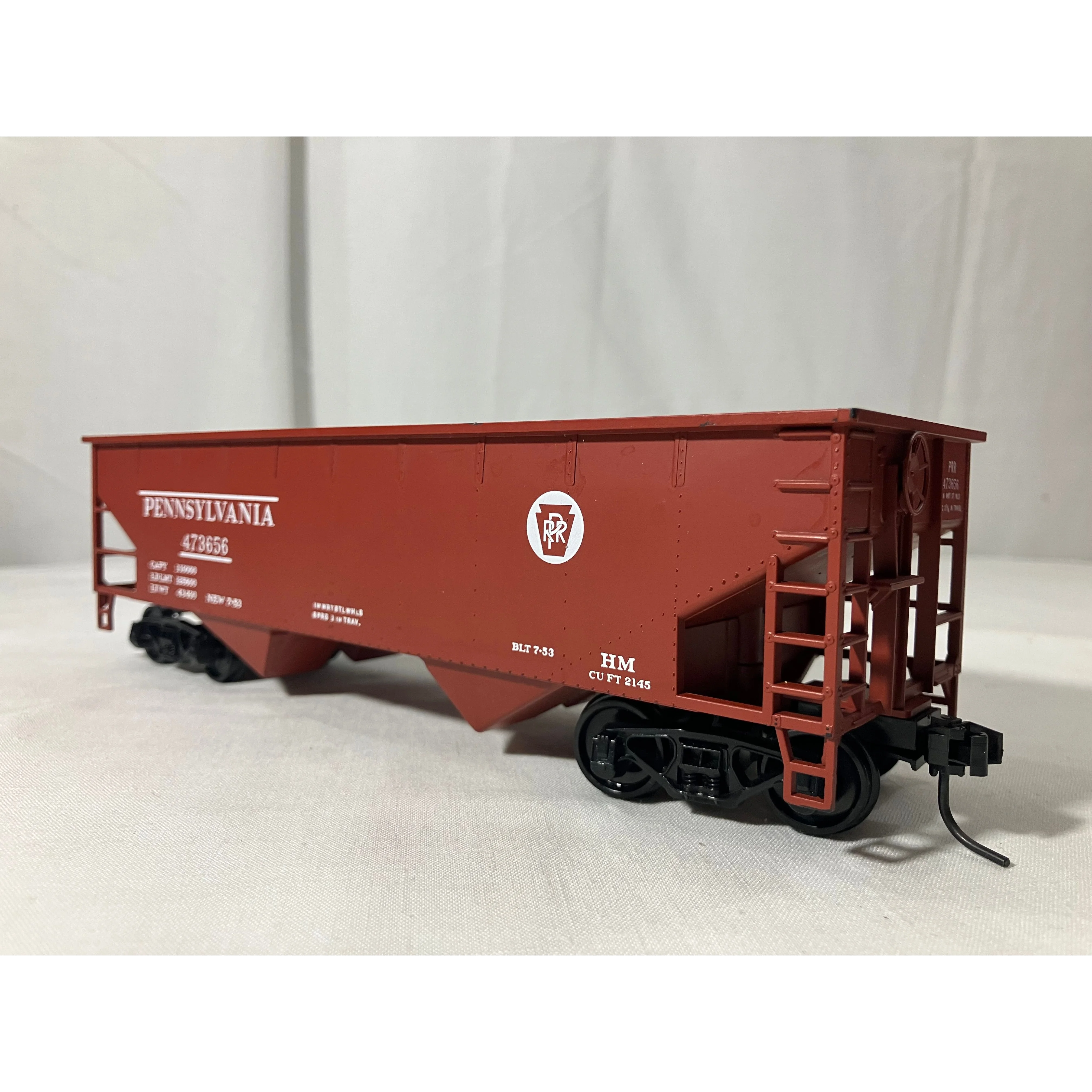 Weaver O scale 2 rail hopper Pennsylvania road #473656 — photo 2