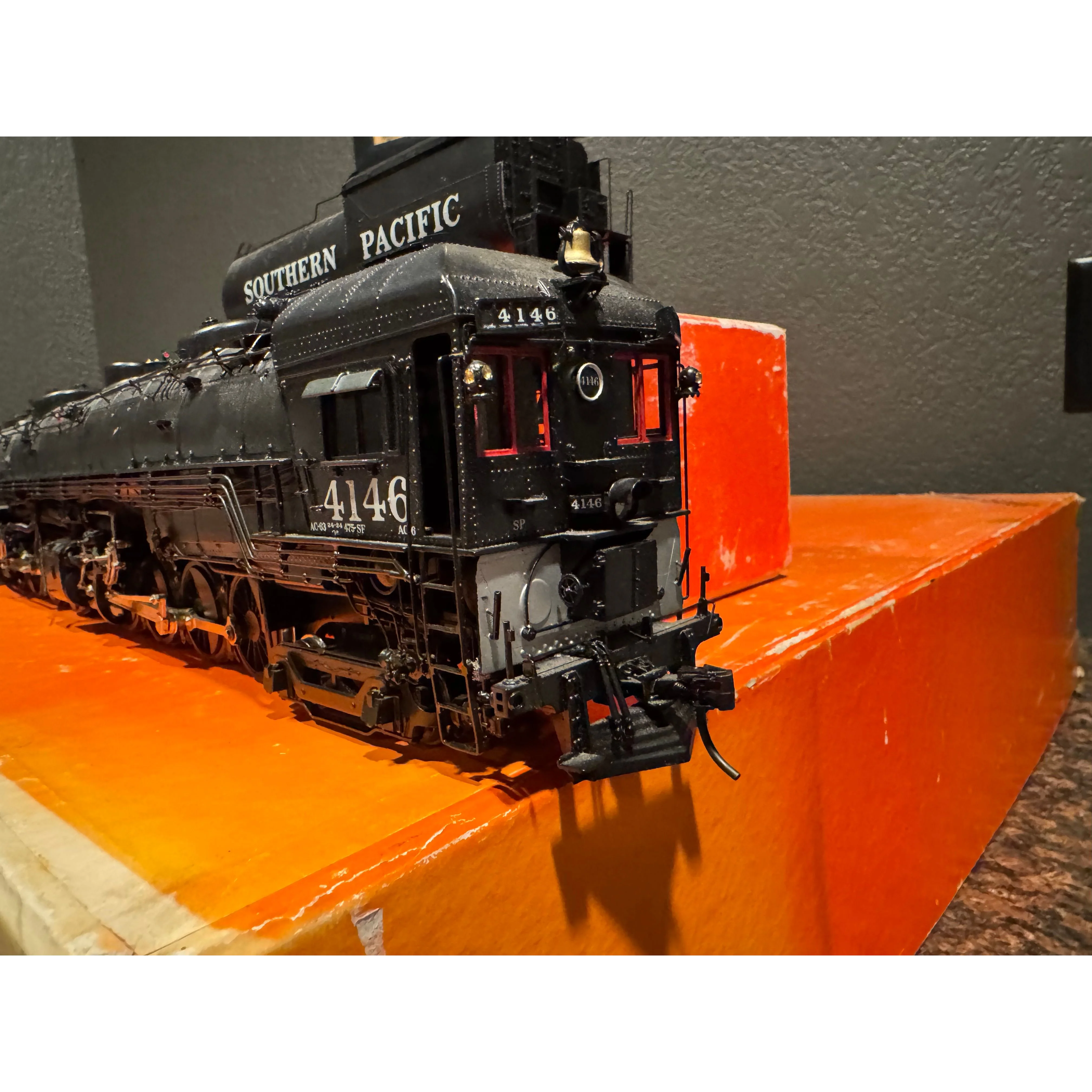 Precision Scale Crown Series Southern Pacific AC-6 Cab Forward 4-8-8-2 Pro Paint — photo 8