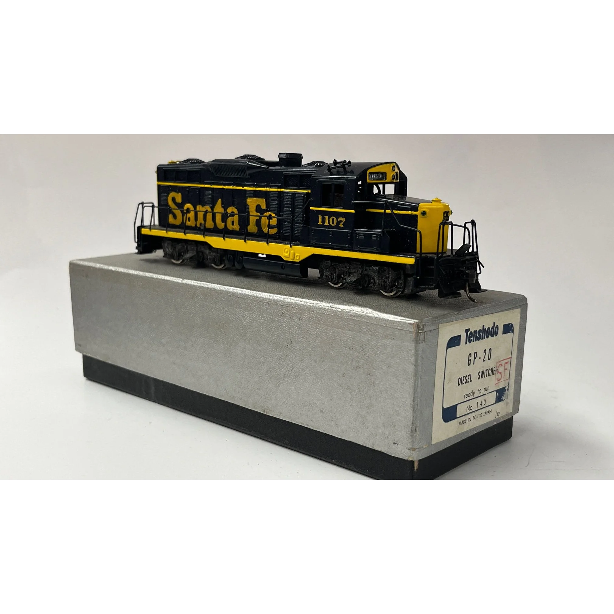 Tenshodo Santa Fe GP-20, HO Scale Brass Diesel