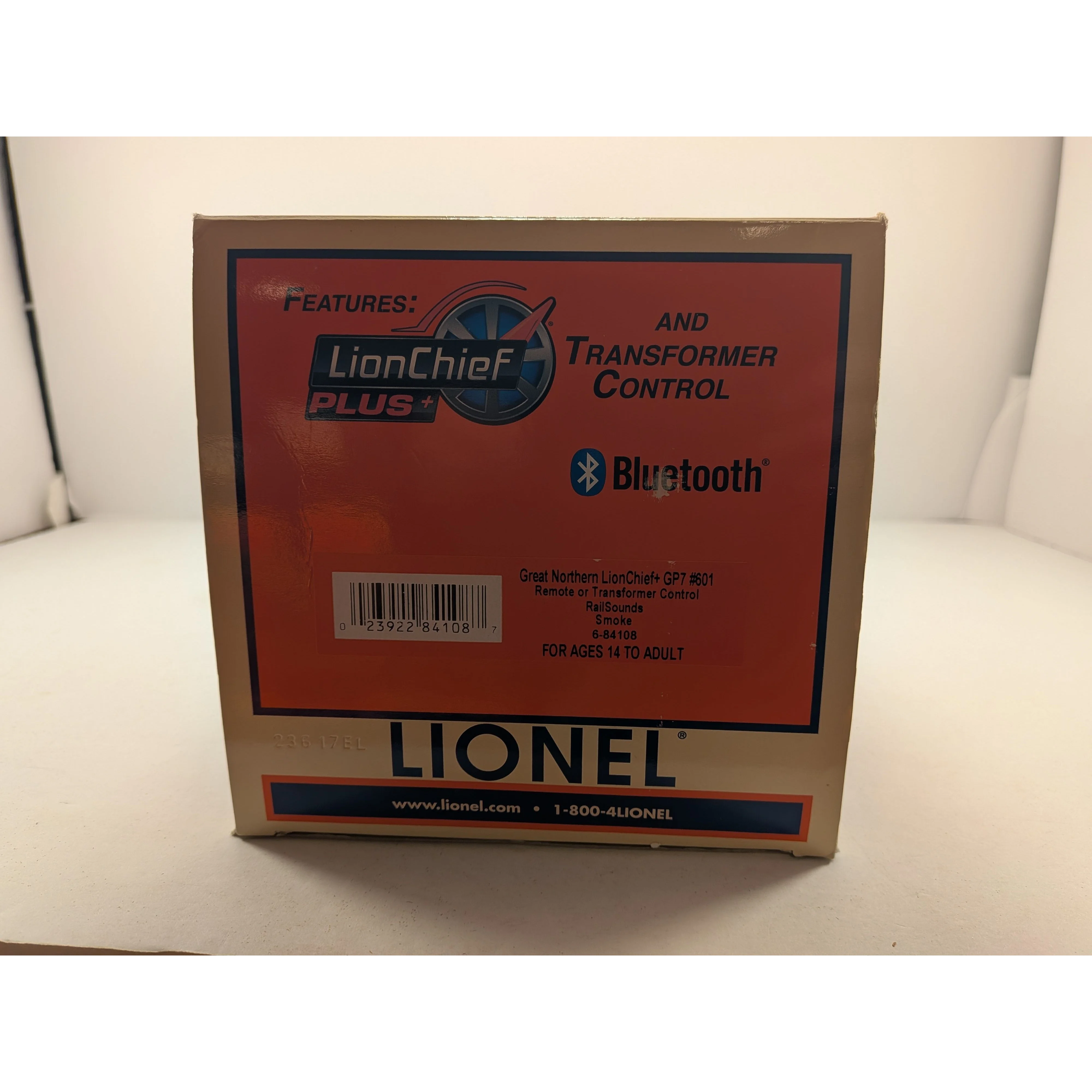 Lionel 6-84108 Great Northern LionChief Plus GP7 - Image 4