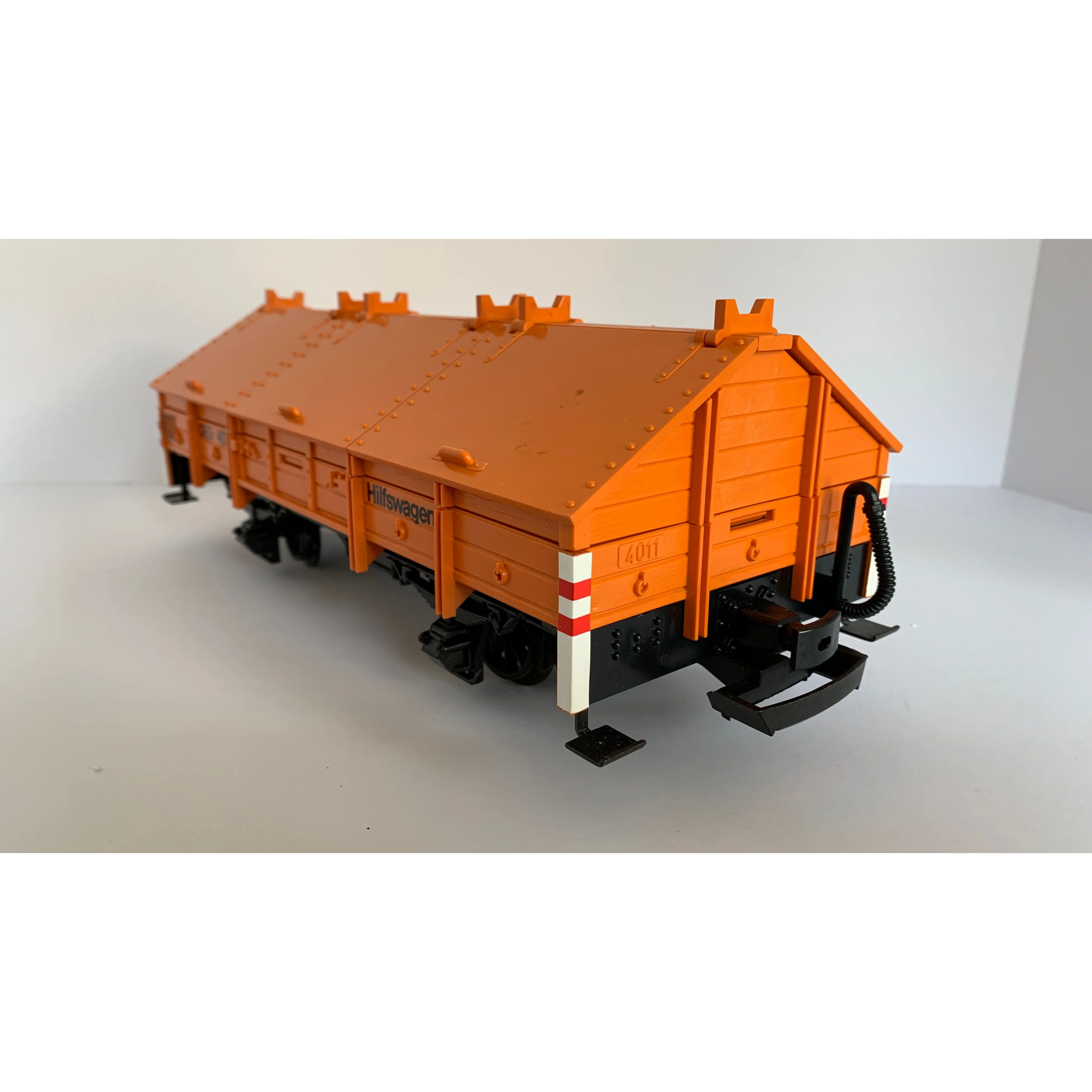 LGB G Gauge 4011 Hilfswagen Covered Wagon — photo 3