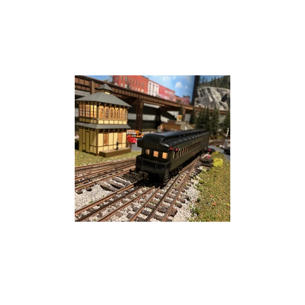 GREEN NYC SET SAVE$1375    THE NEW LIONEL GREEN 20TH CENTURY LIMITED SET IS $1552.