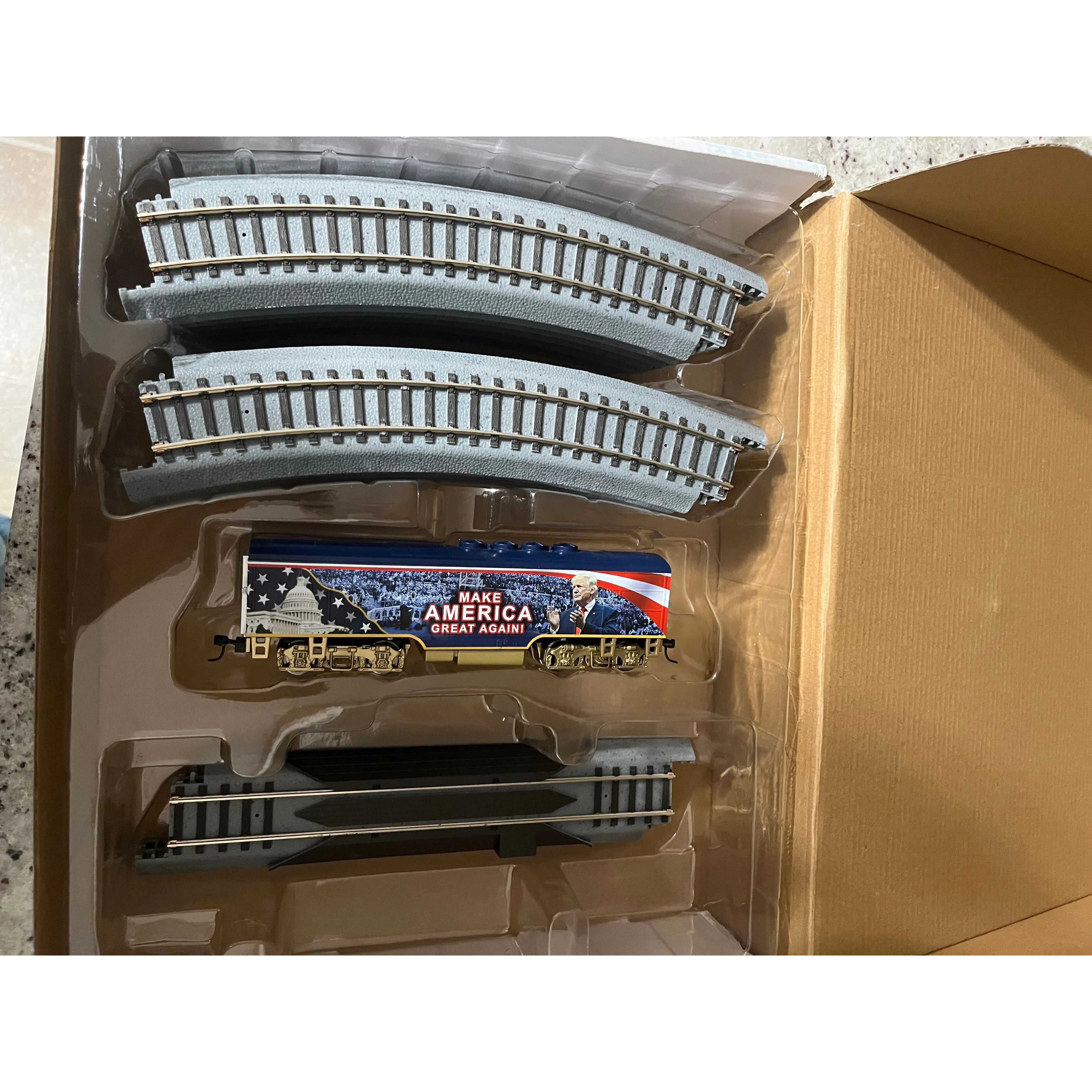 Trump Train 2024 - HO Scale — photo 5