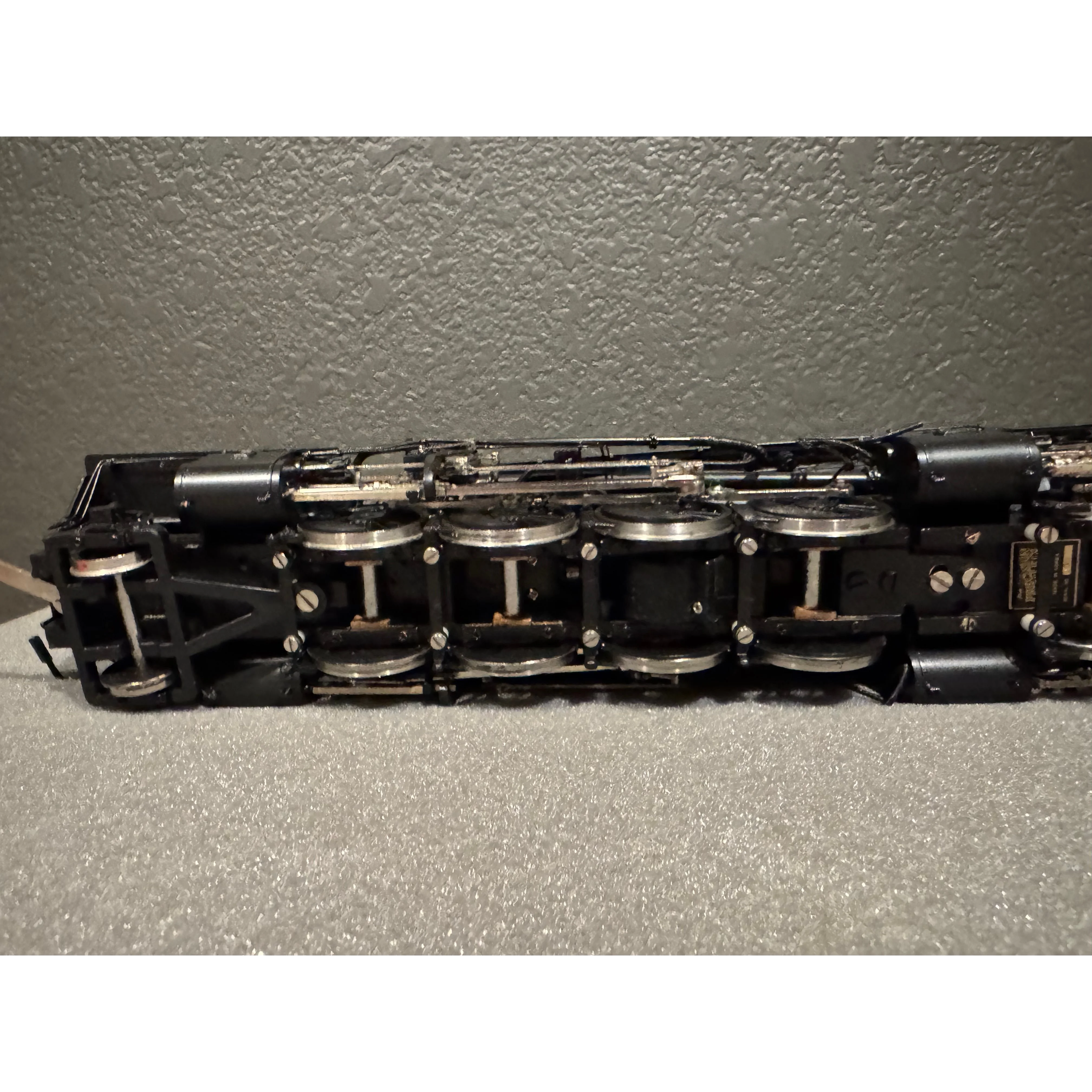 Precision Scale Crown Series Southern Pacific AC-6 Cab Forward 4-8-8-2 Pro Paint — photo 3