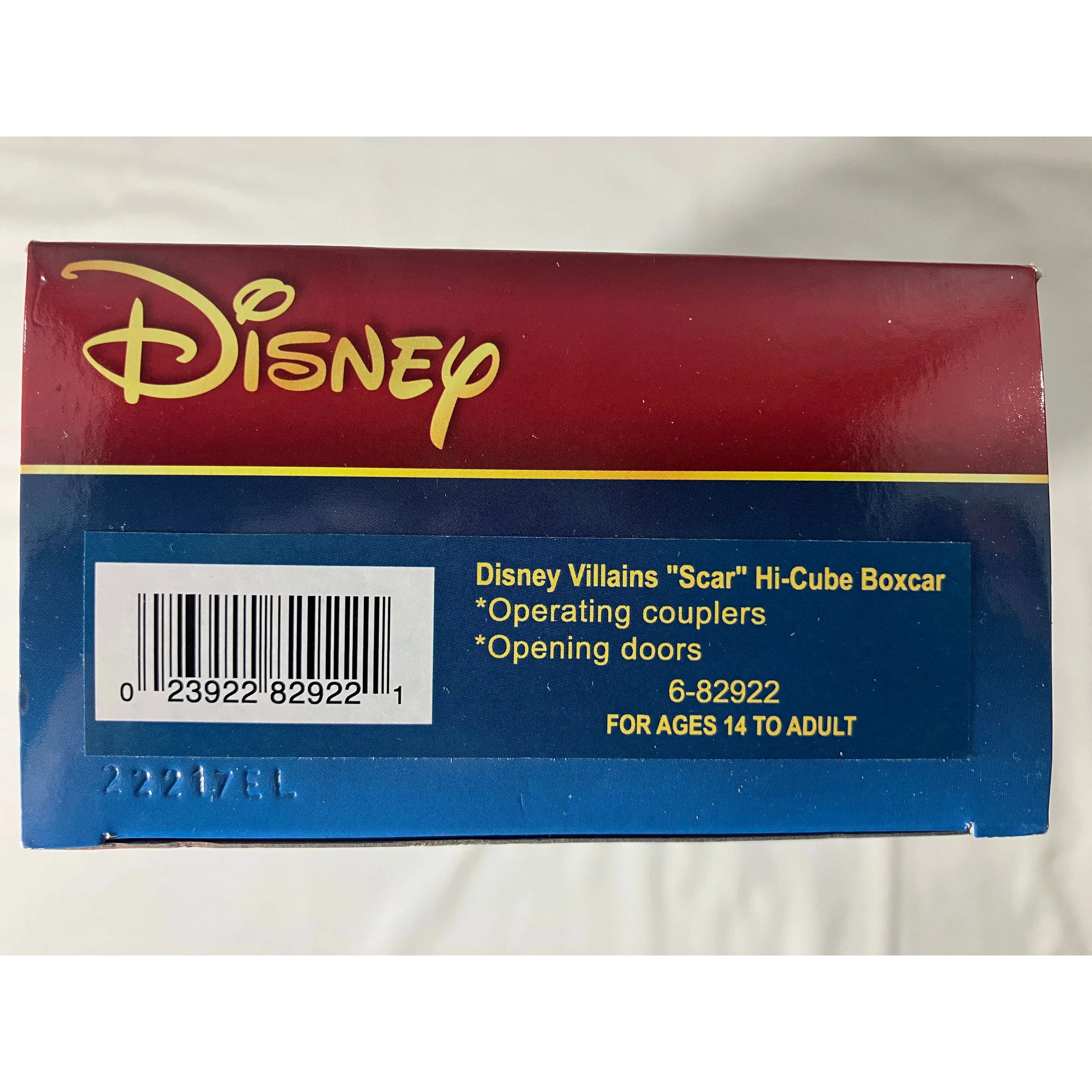 Lionel 6-82922 O scale 3 rail Hi-cube boxcar Disney Villains “Scar” — photo 11