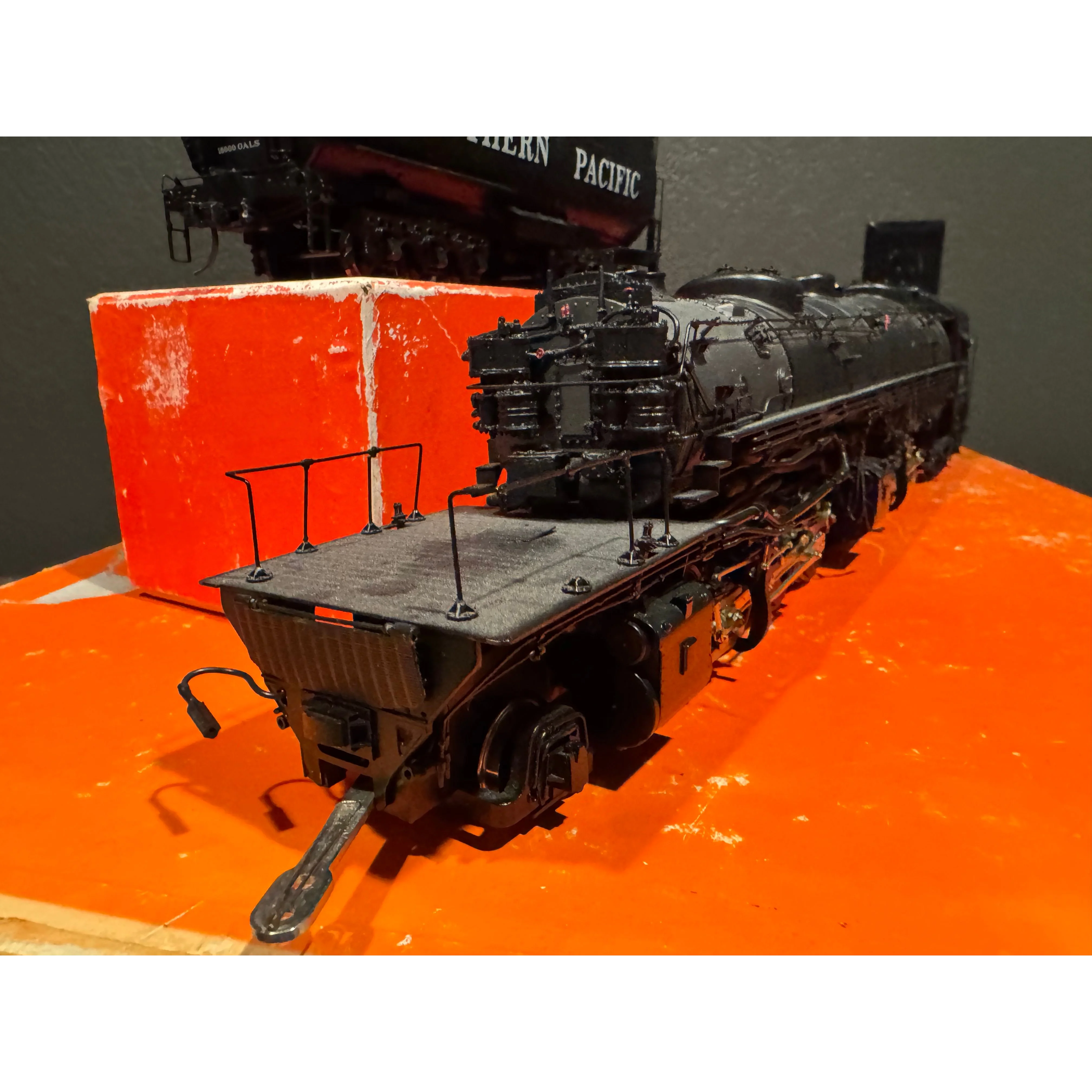 Precision Scale Crown Series Southern Pacific AC-6 Cab Forward 4-8-8-2 Pro Paint — photo 7