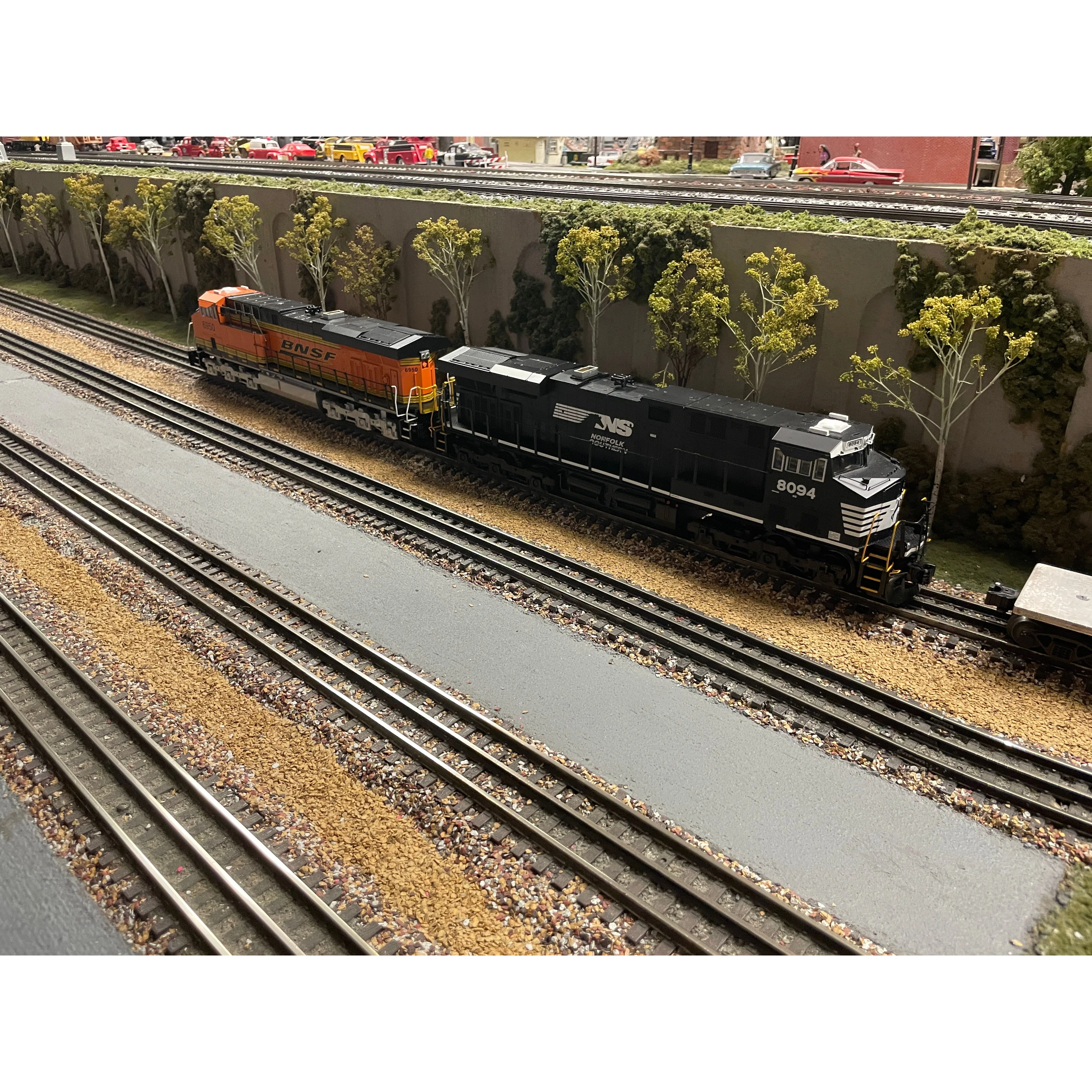 30-20309-1 MTH Railking Imperial ES44AC Norfolk Southern 8094 — photo 2
