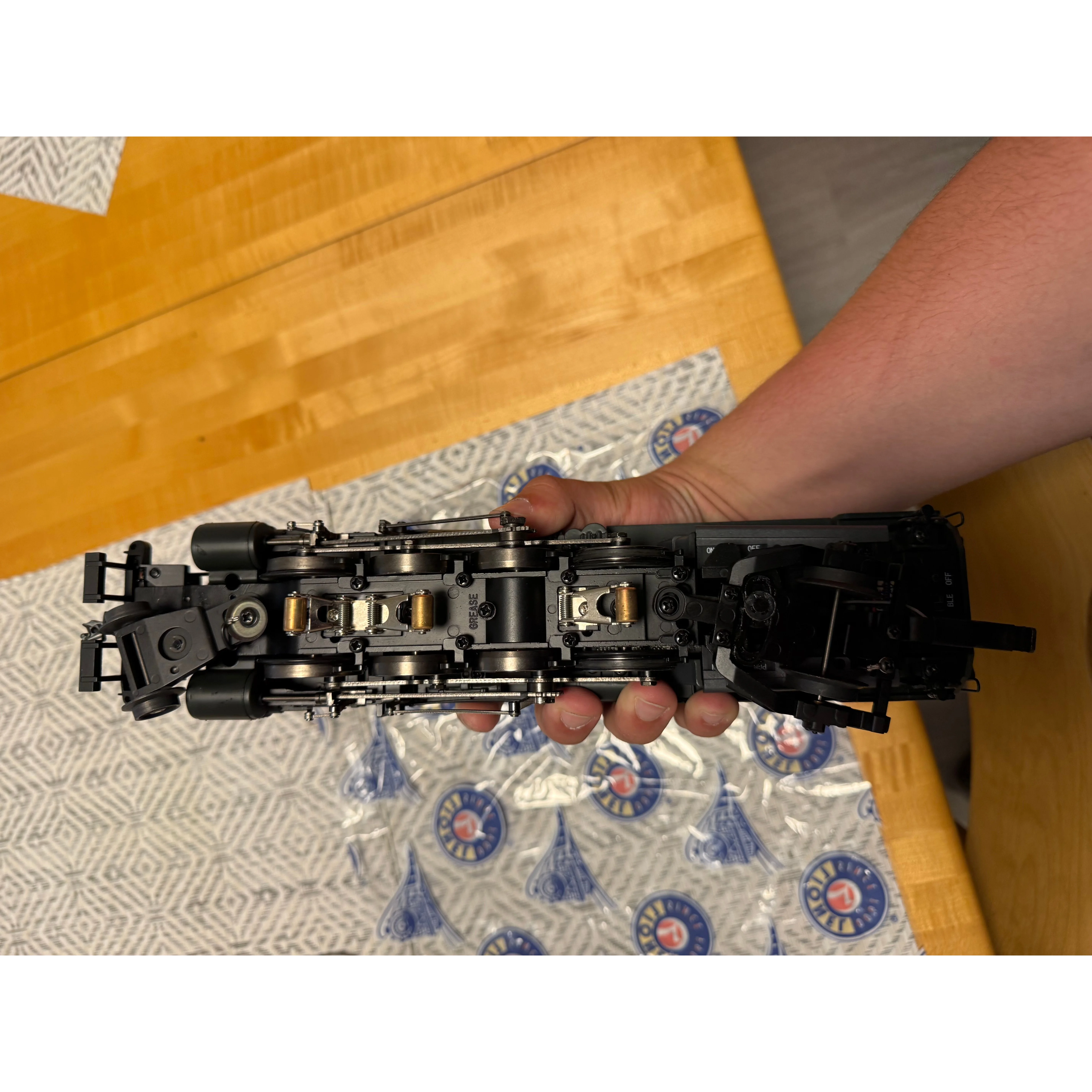 Lionel Legacy L1 Mikado 2-8-2 Steam Locomotive O Gauge — photo 9